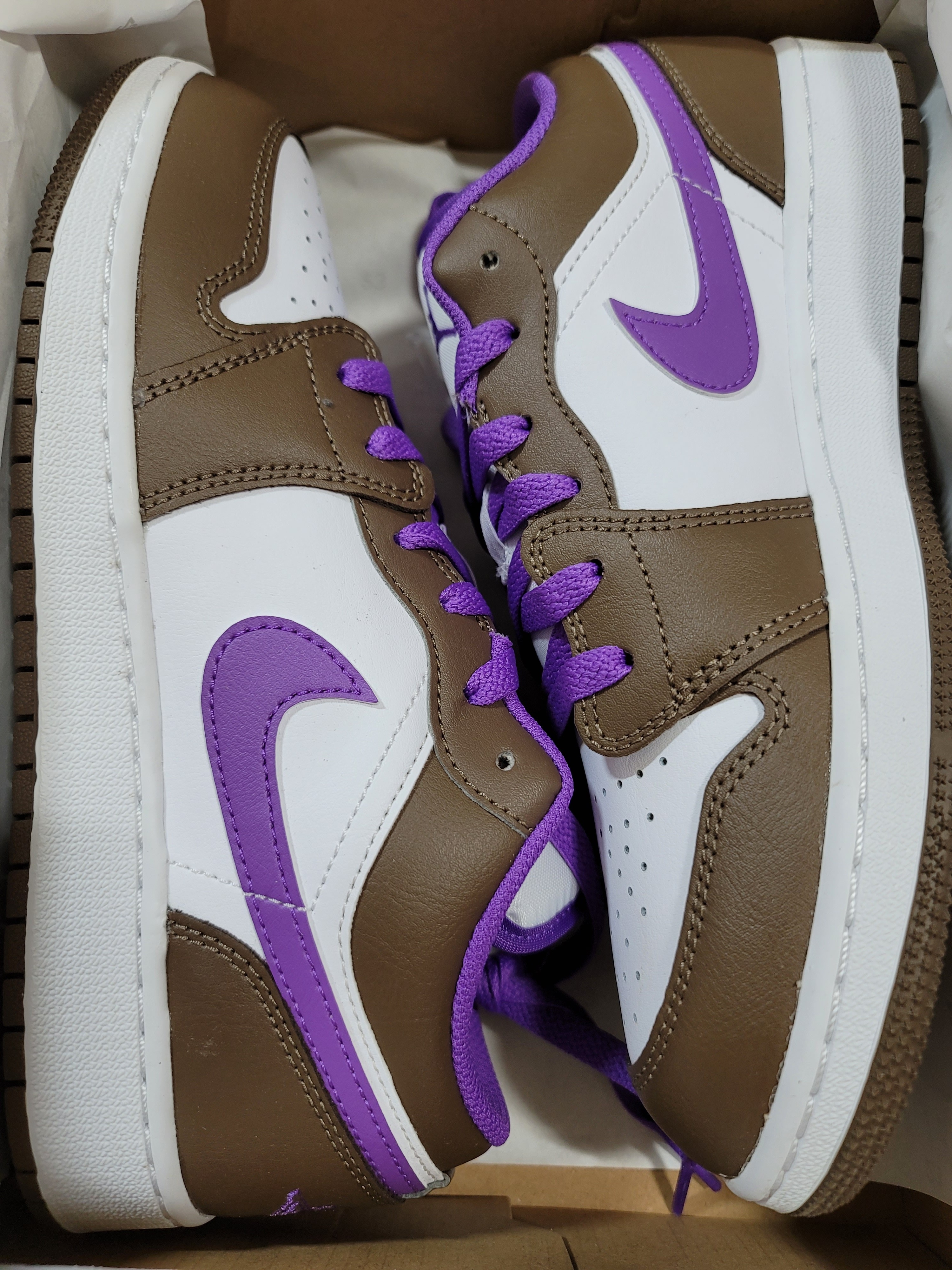 (GS) Jordan 1 Low Palomino Wild Berry 착용 스타일