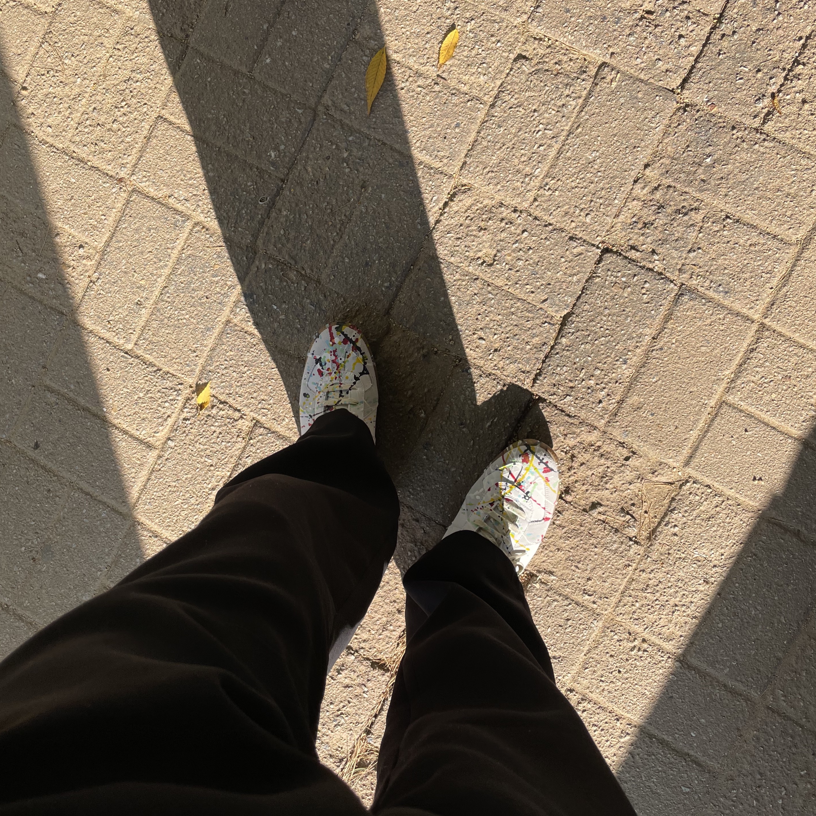 Maison Margiela Replica Paint Drop Sneakers 착용 스타일