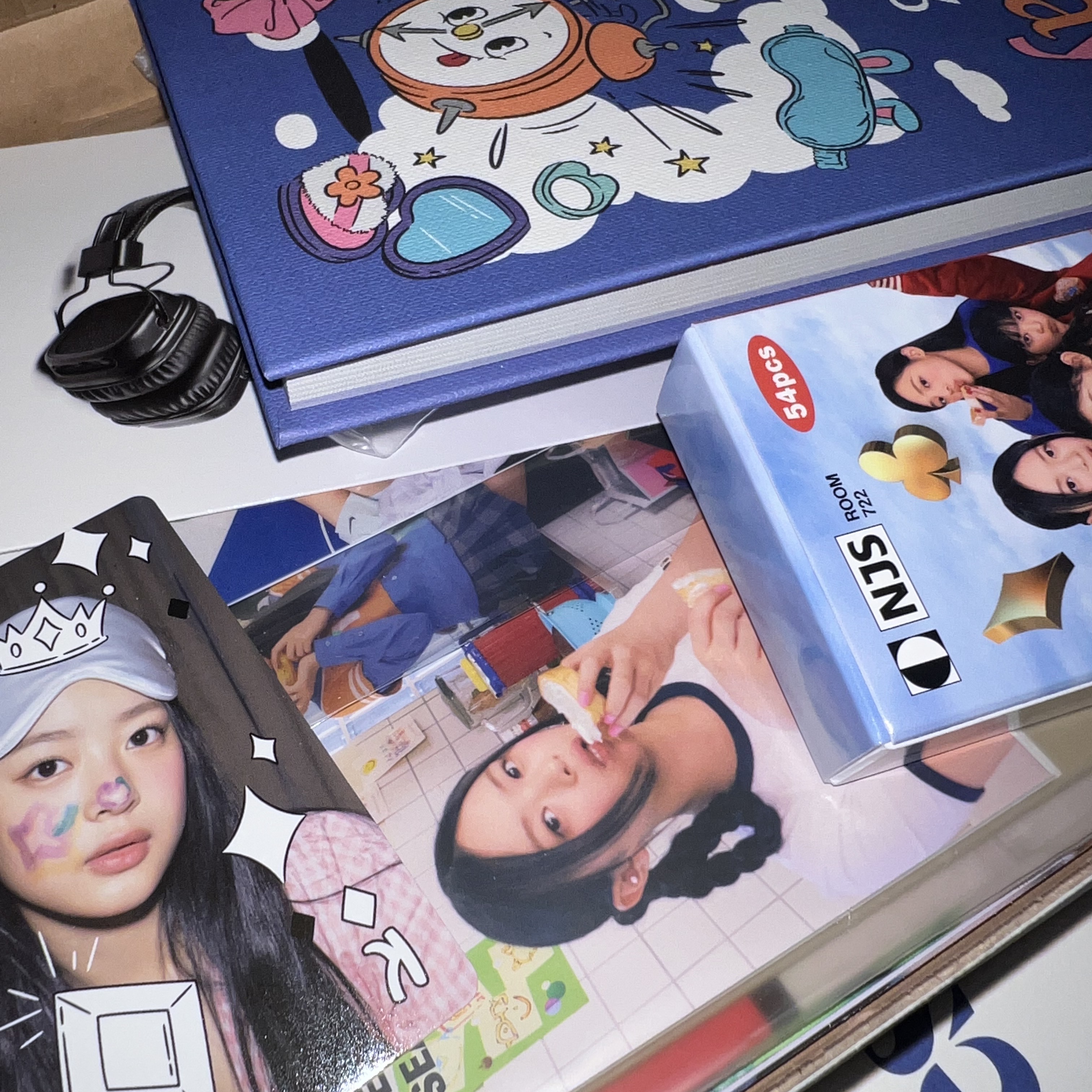 NewJeans Welcome to Room 722 Season’s Greetings 2023 착용 스타일
