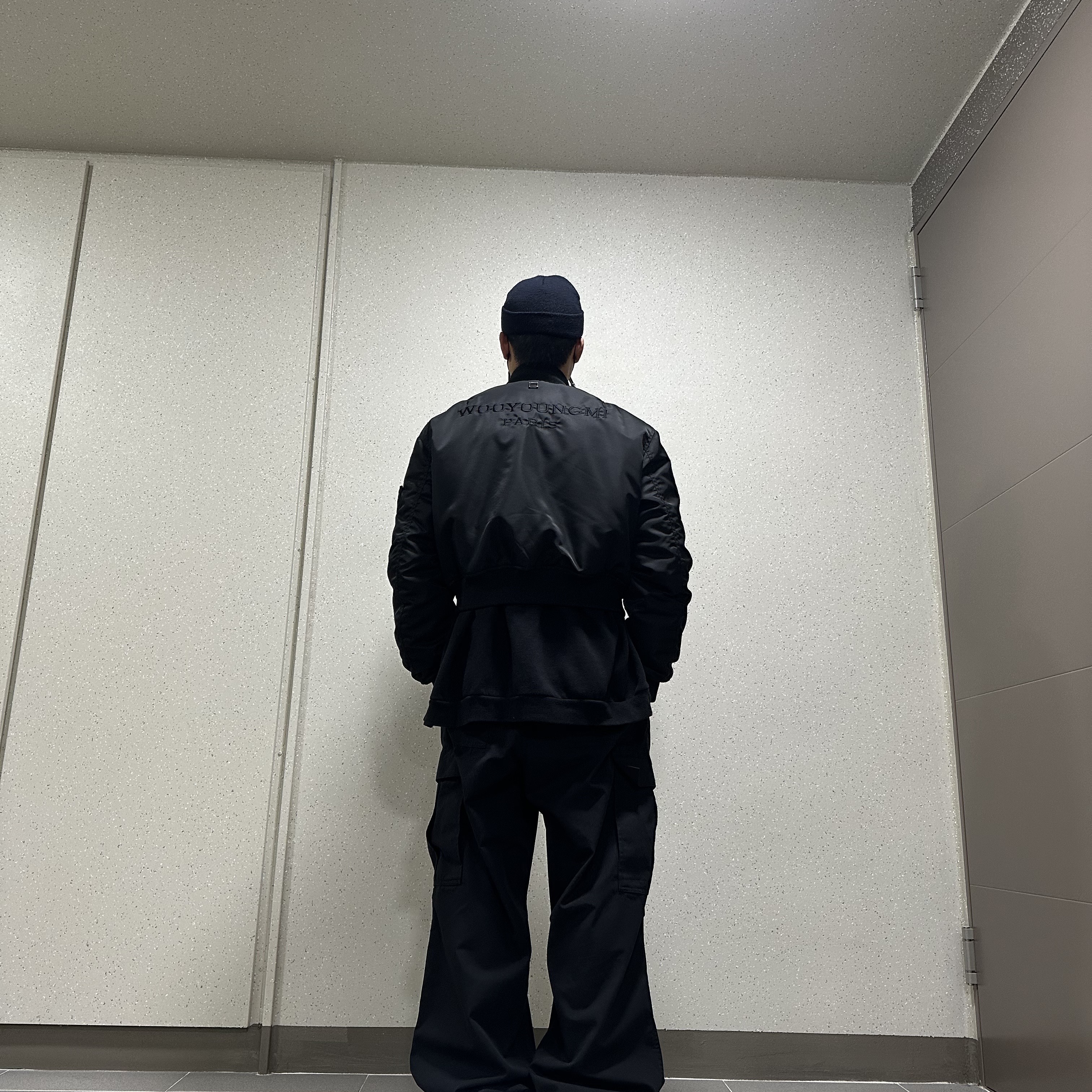 Maison Mihara Yasuhiro Wayne OG Sole Leather Low-top Sneakers Black White, Wooyoungmi Back Logo MA-1 Black - 22FW 착용 스타일 - 2