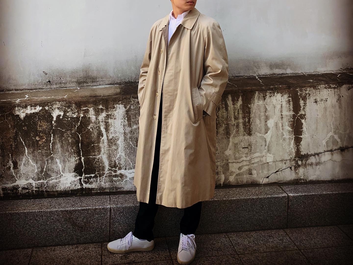 Saint Laurent Court Classic SL/06 Sneakers White Black, Thom Browne RWB Oxford 4-Bar Shirt White 착용 스타일