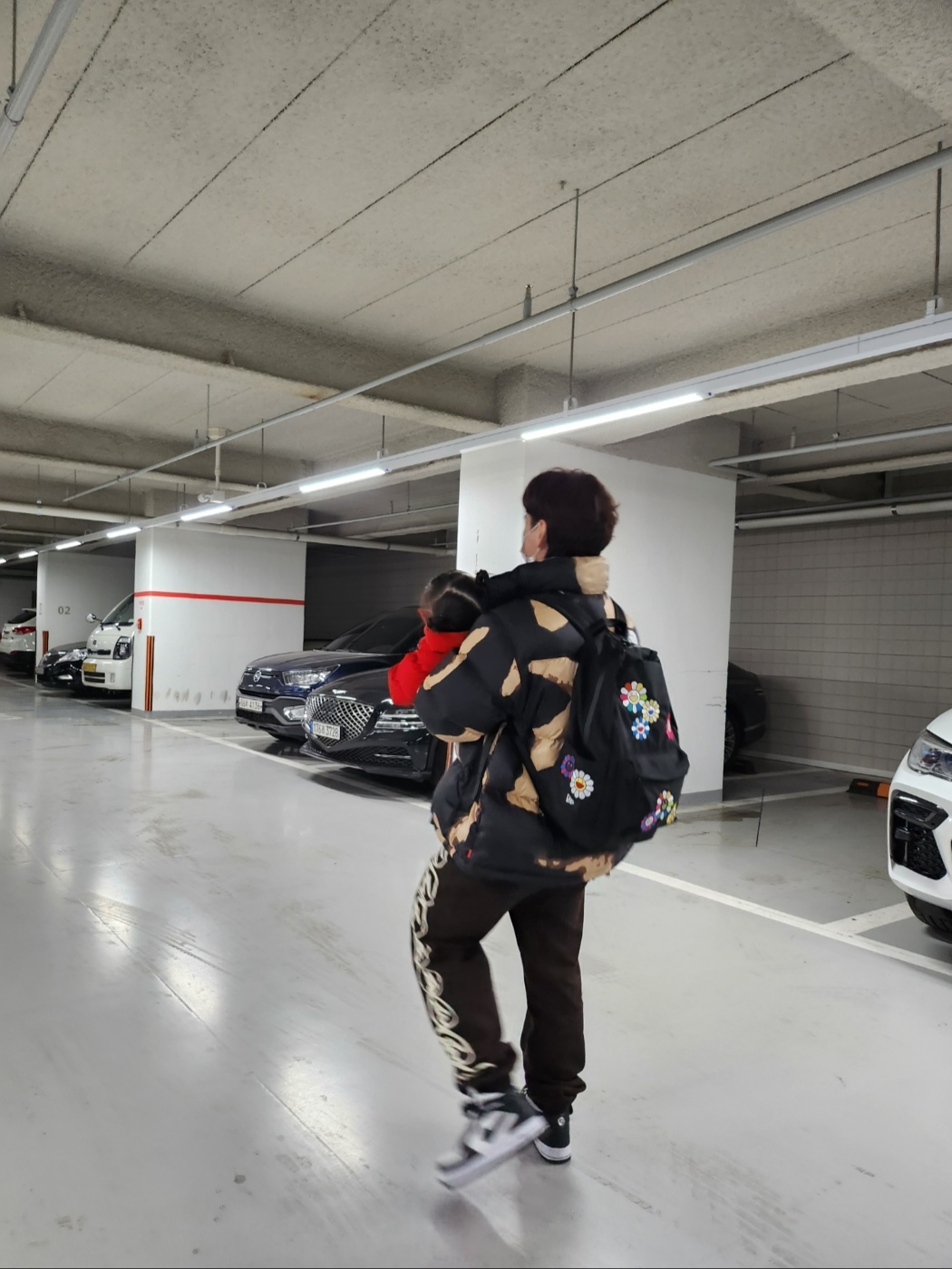 Supreme x The North Face Bleached Denim Print Nuptse Jacket Black - 21FW, Nike x Stussy Air Force 1 '07 Mid SP Black and Light Bone 착용 스타일
