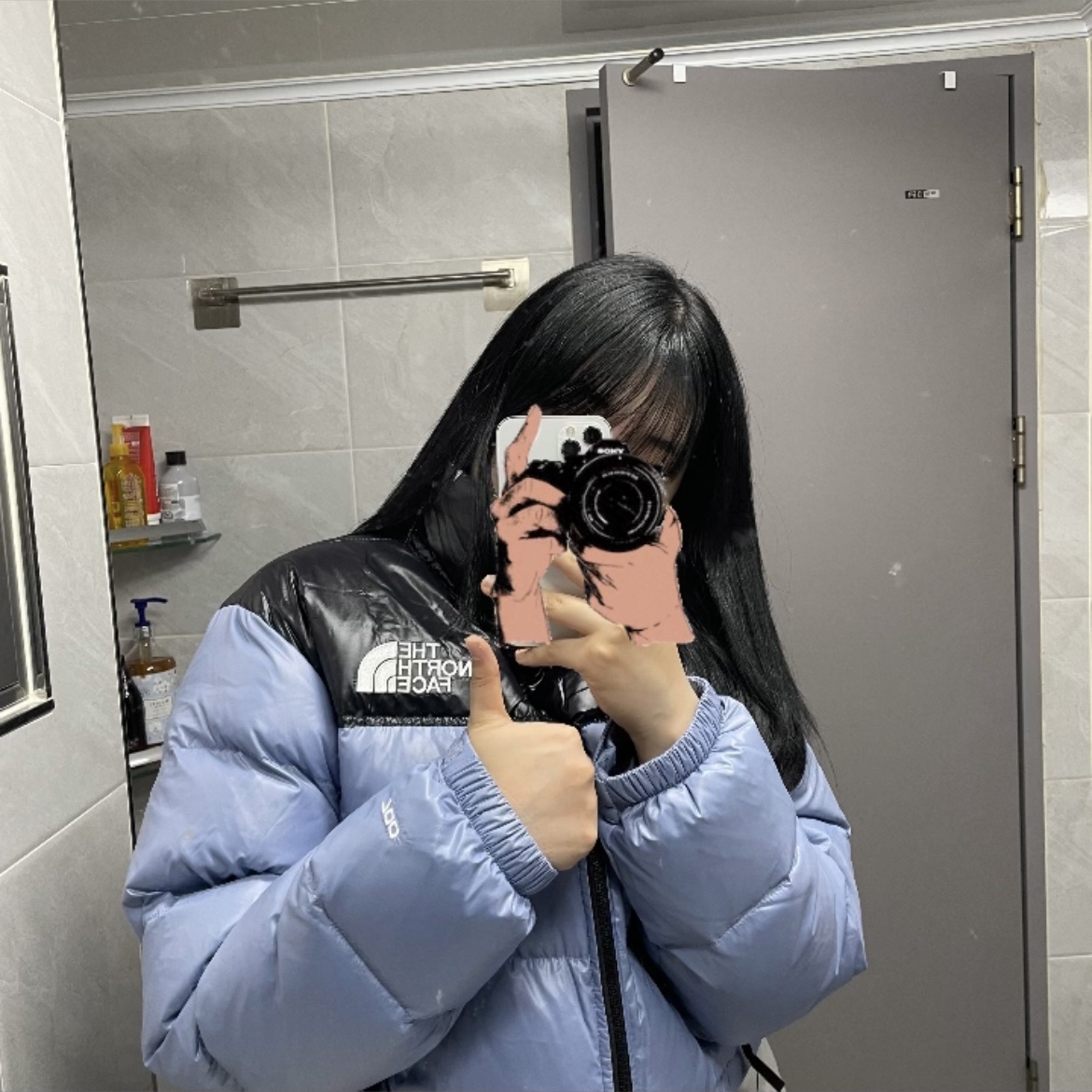 (W) The North Face Nuptse Short Jacket Folk Blue 착용 스타일 - 3