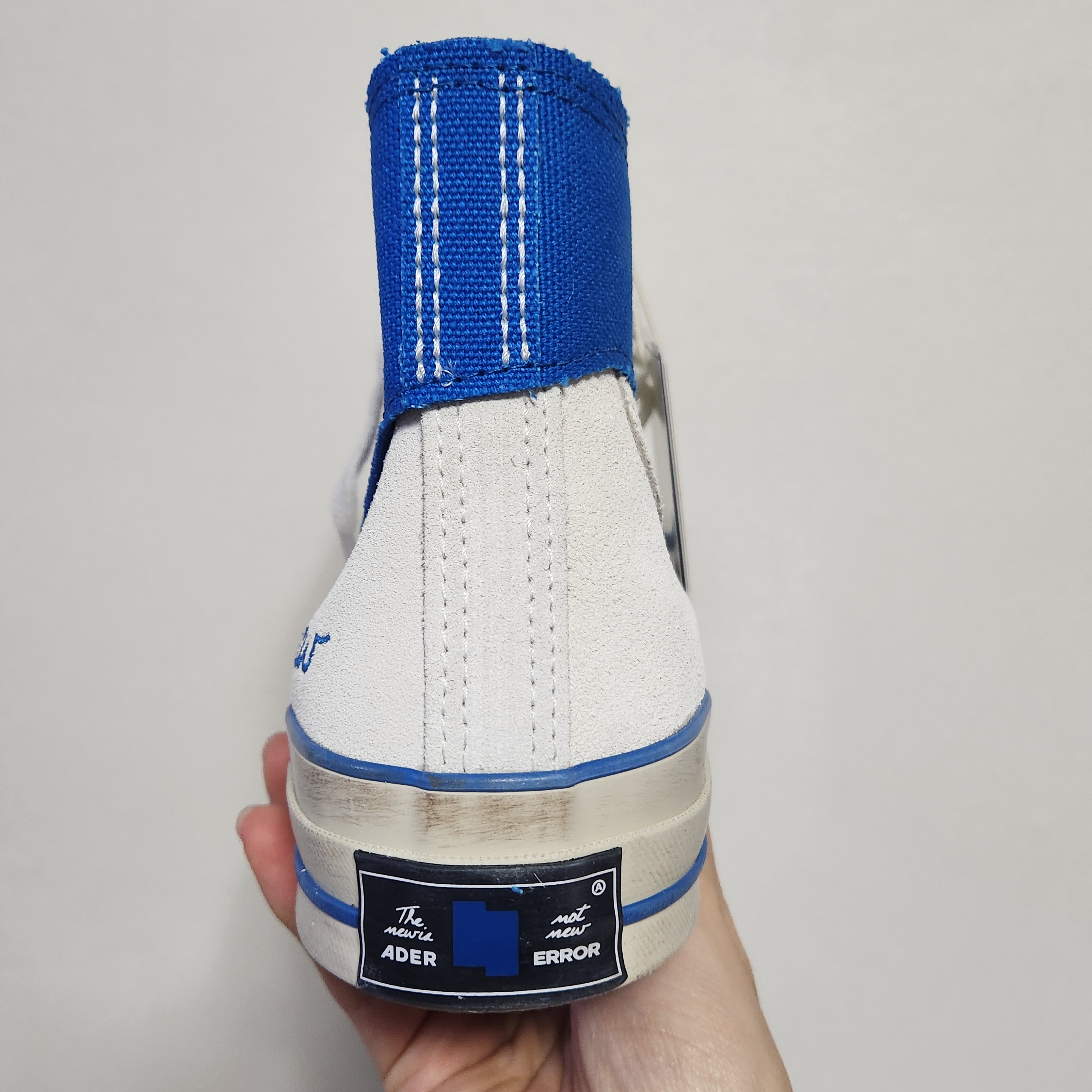 Converse x Ader Error Chuck 70 High White 착용 스타일 - 5