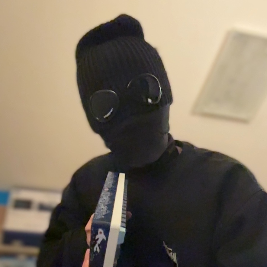 C.P. Company Extra Fine Merino Wool Goggle Beanie Black, Stussy Basic Stussy Crew Black 2022 착용 스타일
