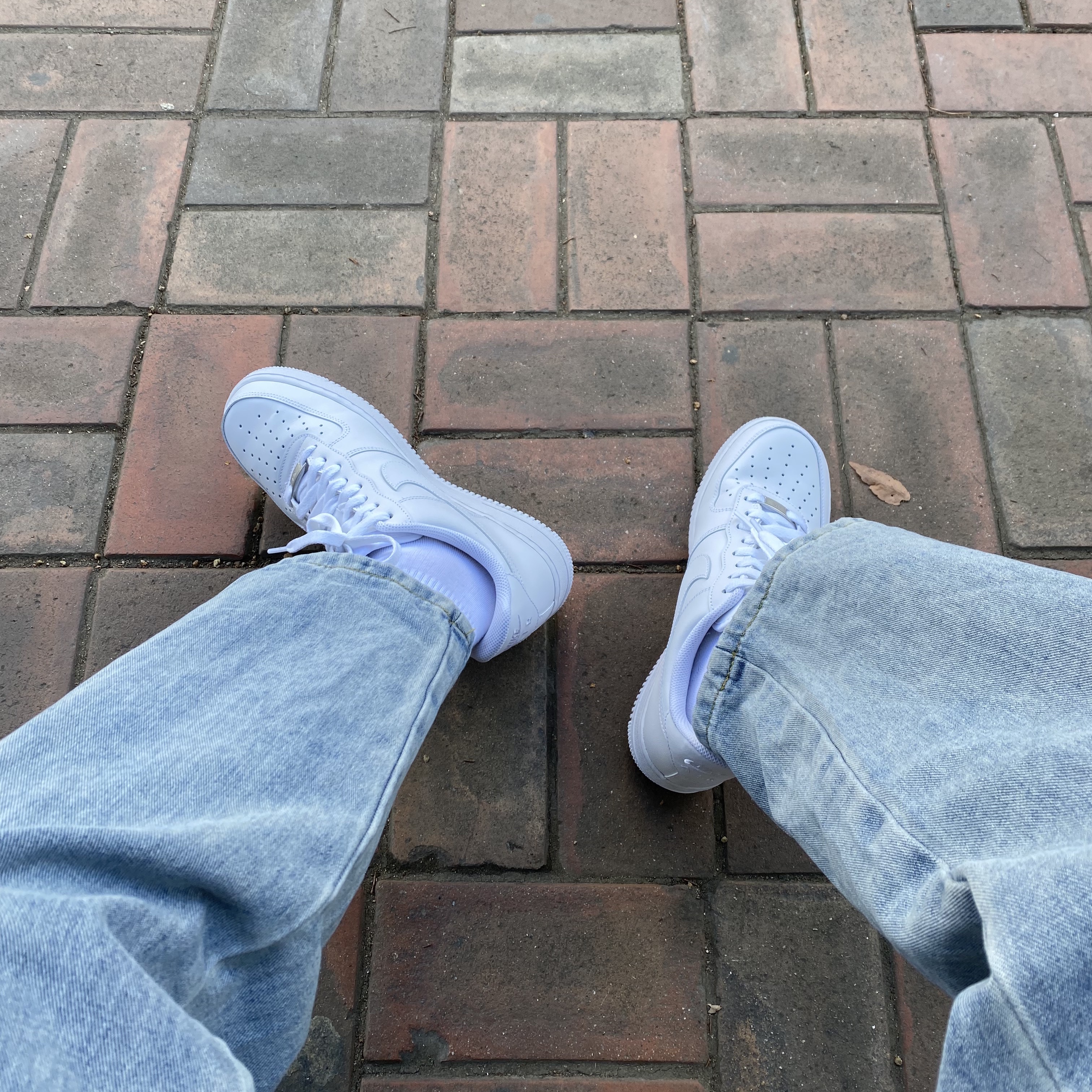 Nike Air Force 1 '07 Low White 착용 스타일