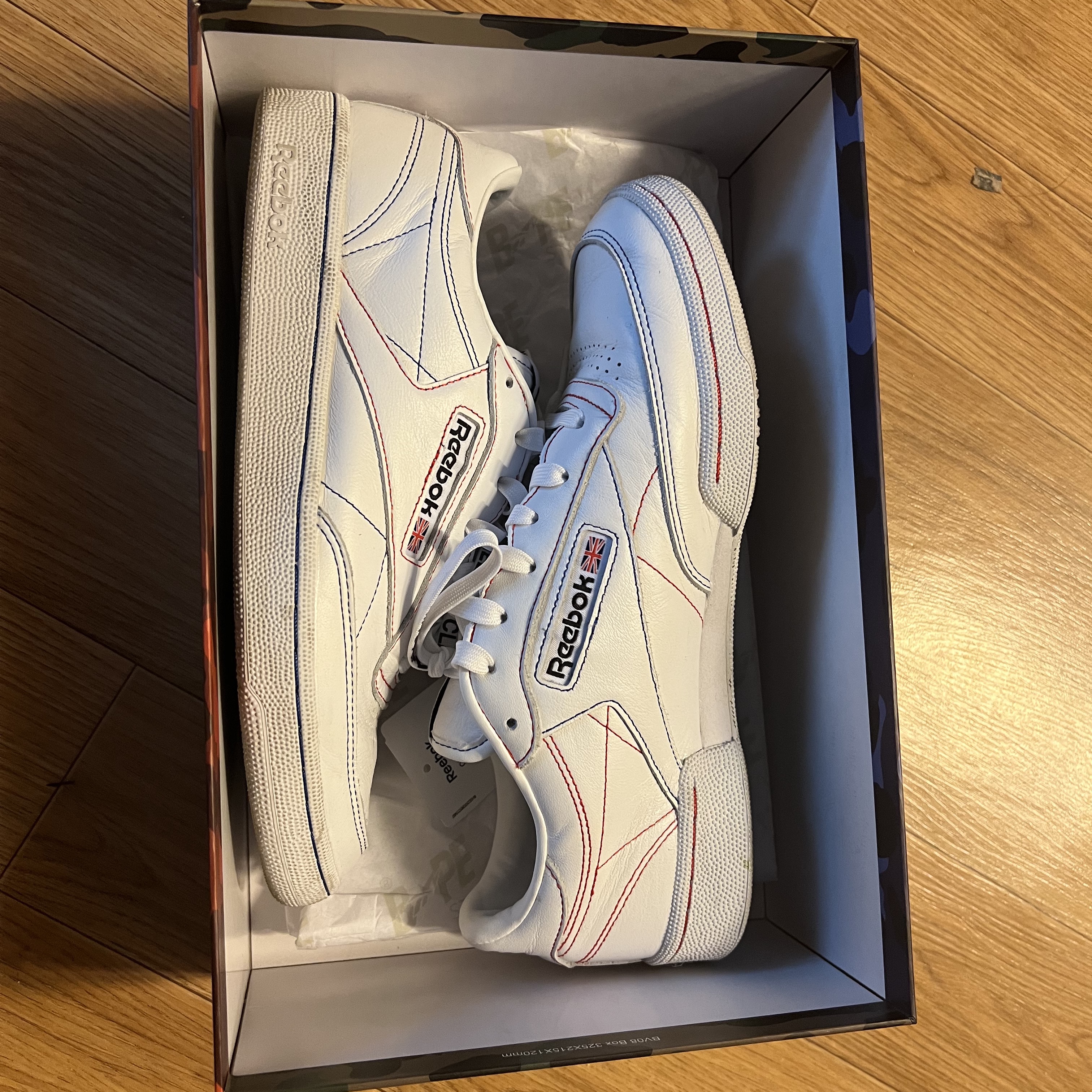 Reebok x BAPE Club C 85 White Contrast Stitch 착용 스타일 - 2