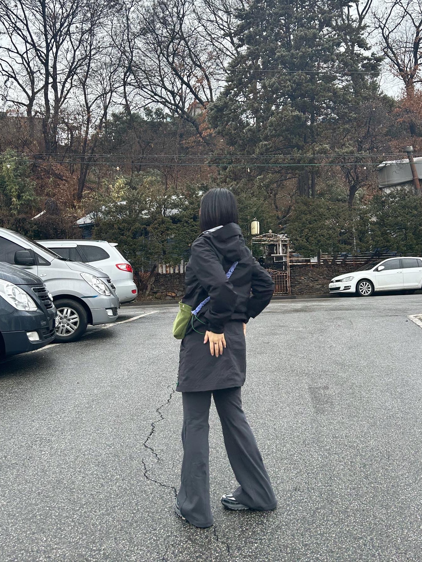 Arc'teryx Beta Jacket Black, Salomon ACS Pro ADV Lunar Rock Goji 착용 스타일 - 3