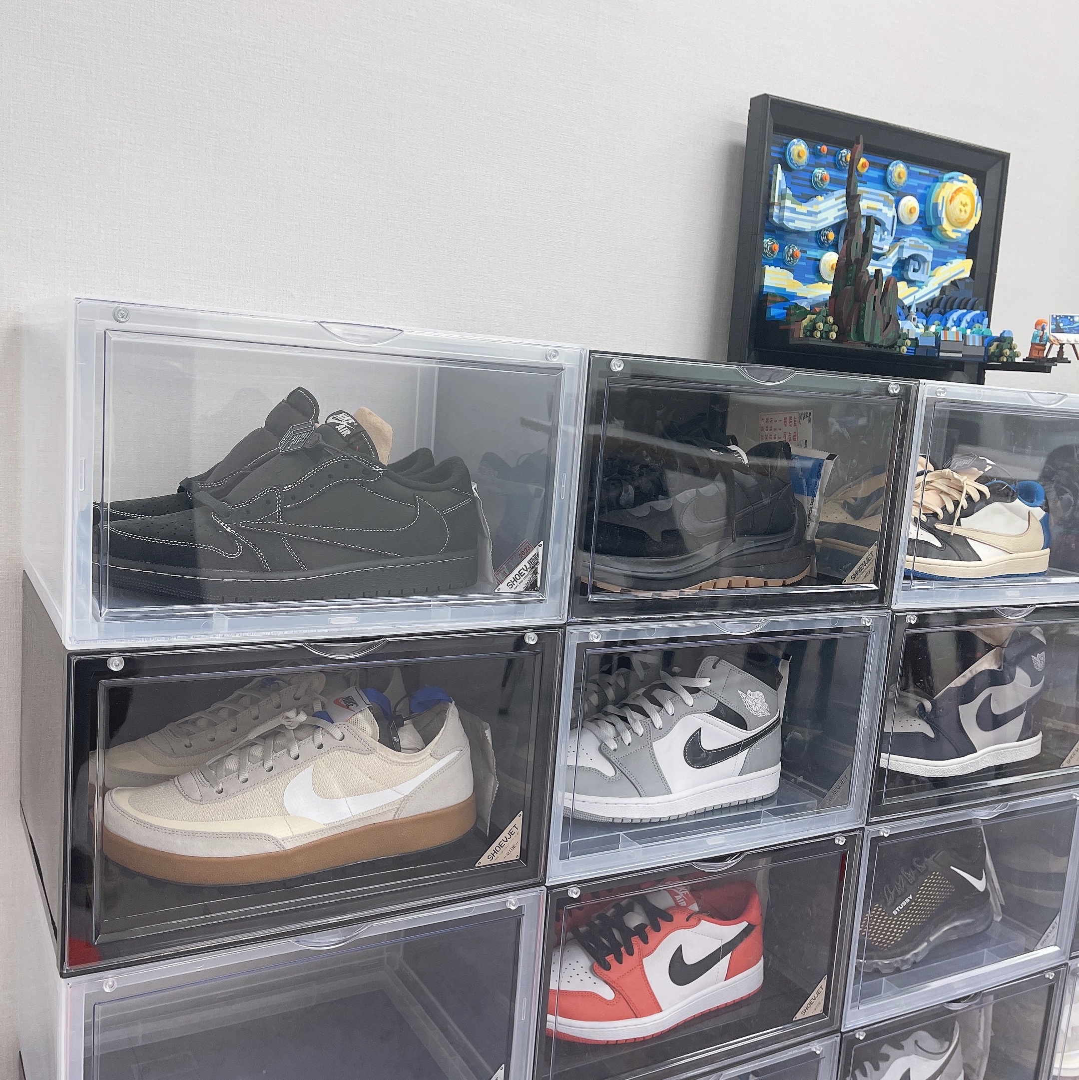 Jordan 1 x Travis Scott Retro Low OG SP Black Phantom, Nike x Tom Sachs General Purpose Shoe Light Cream 착용 스타일 - 3