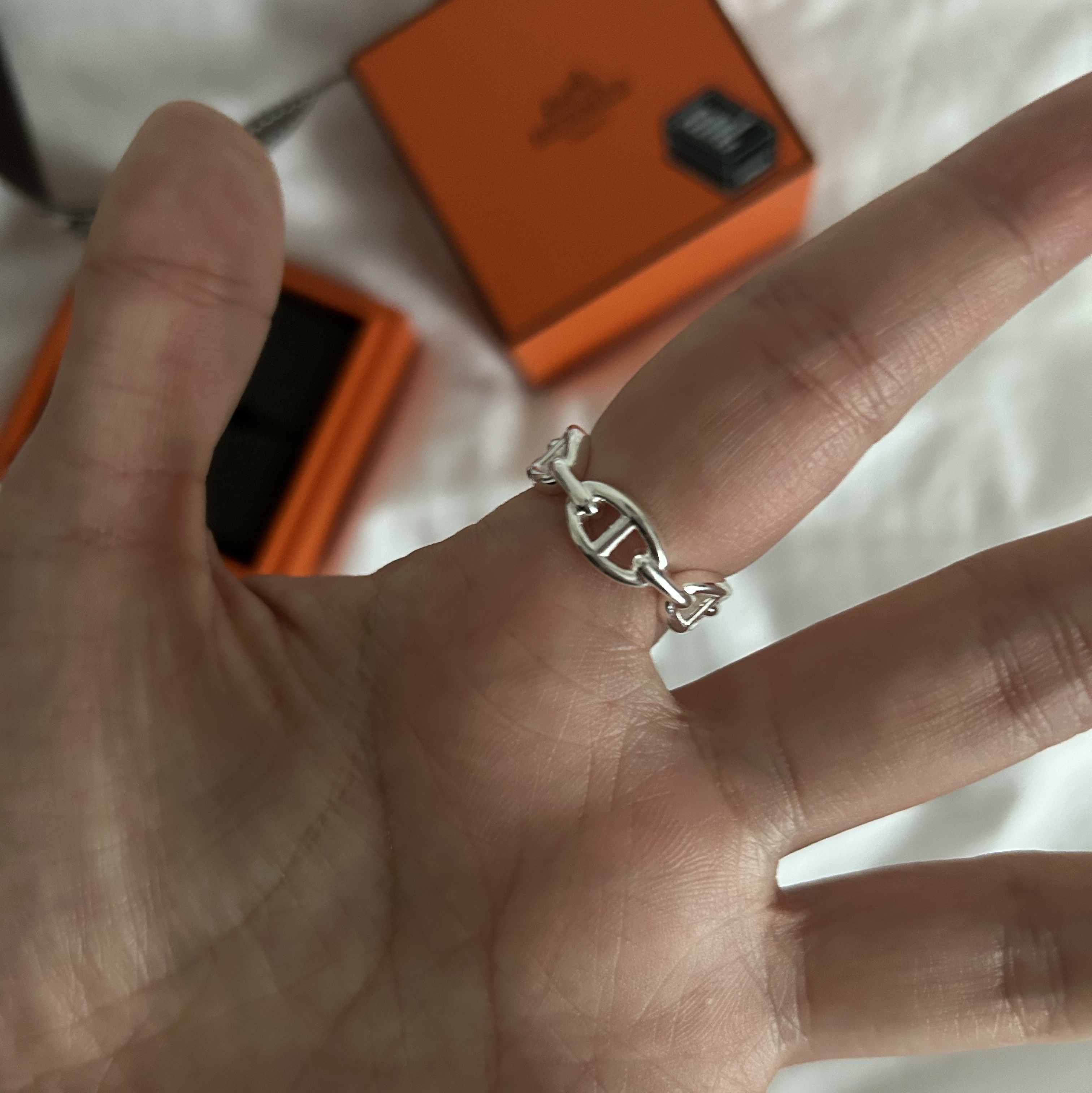 (W) Hermes Small Chaine D'Ancre Enchainee Ring Sterling Silver 착용 스타일
