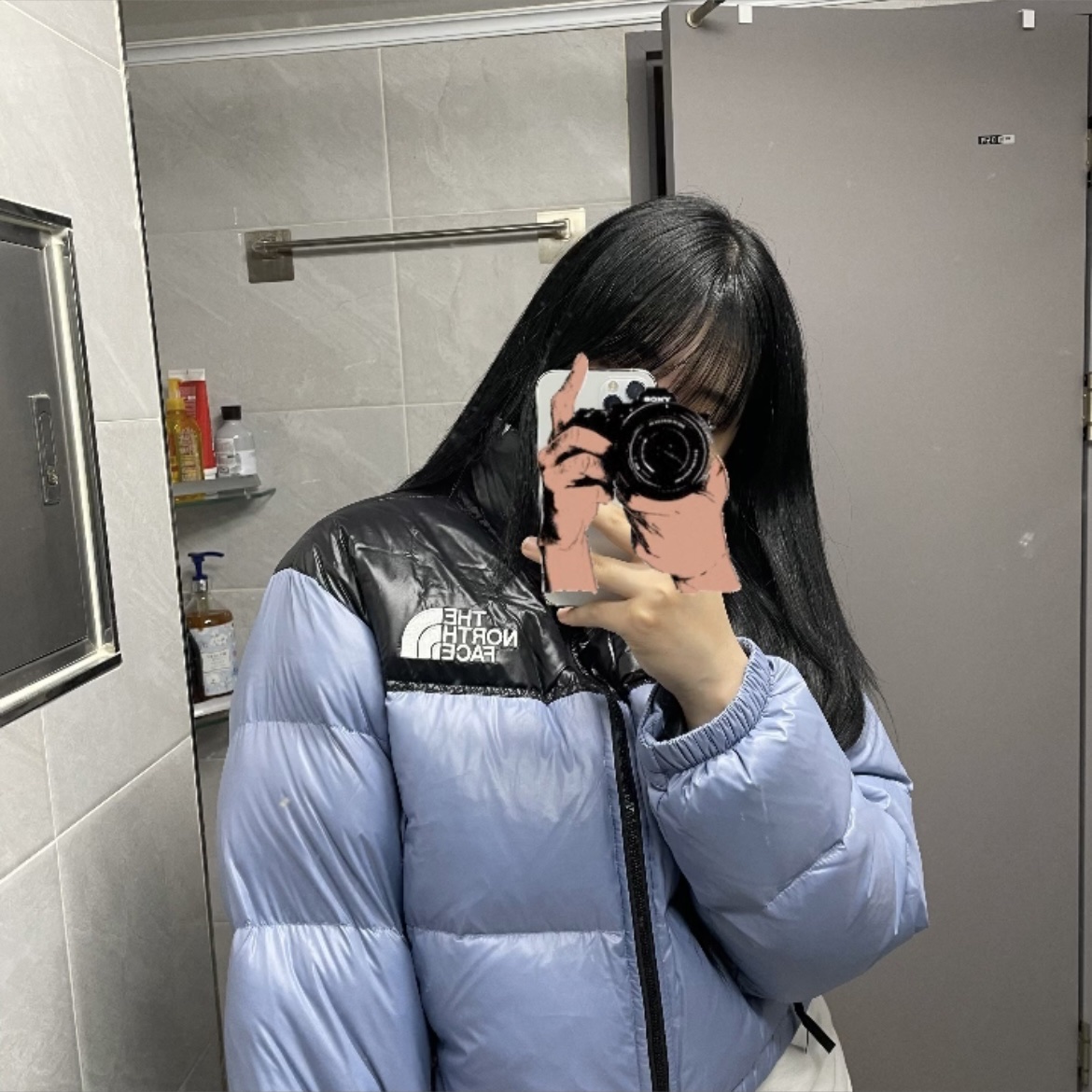(W) The North Face Nuptse Short Jacket Folk Blue 착용 스타일 - 1