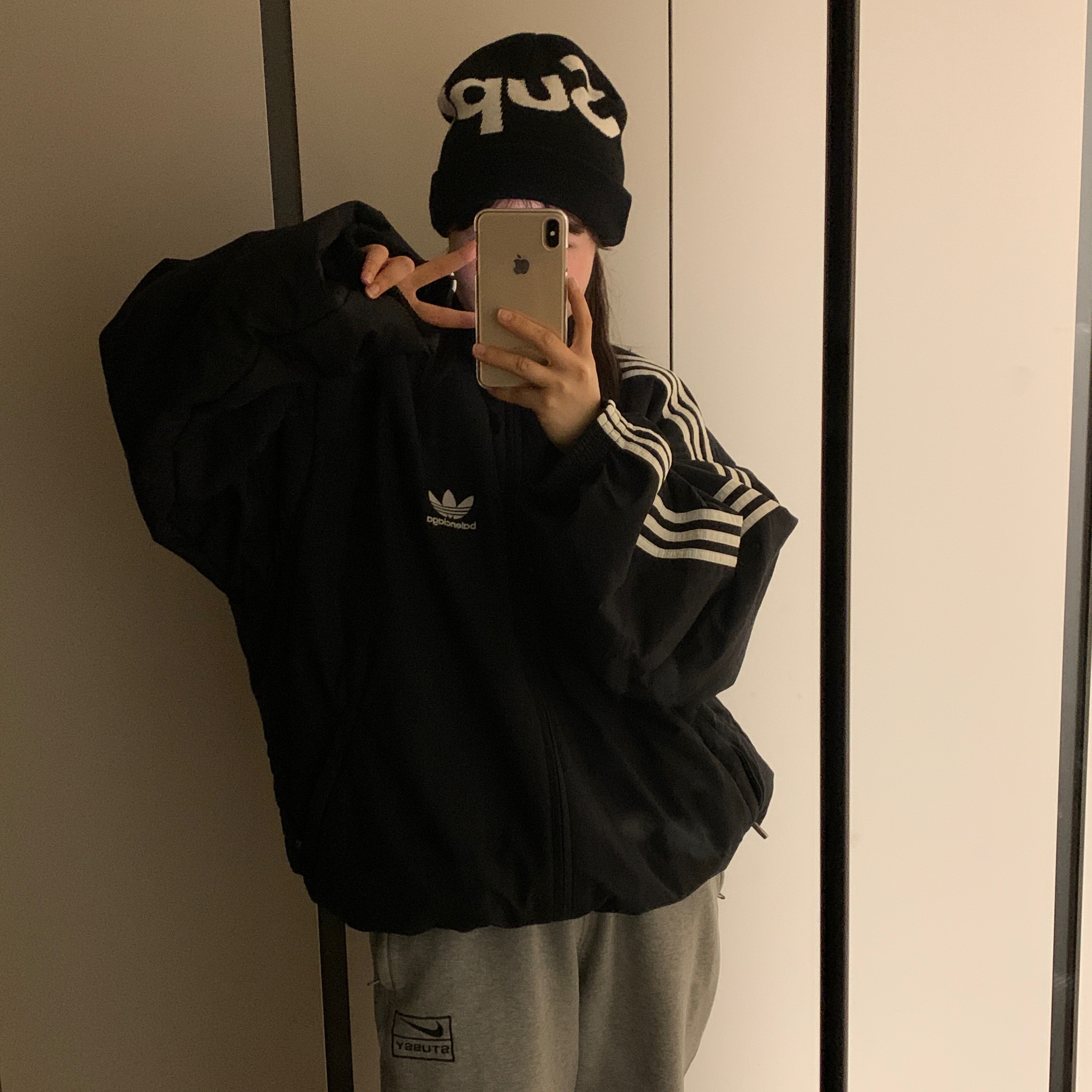 Balenciaga x Adidas Reversible Padded Jacket Green 착용 스타일
