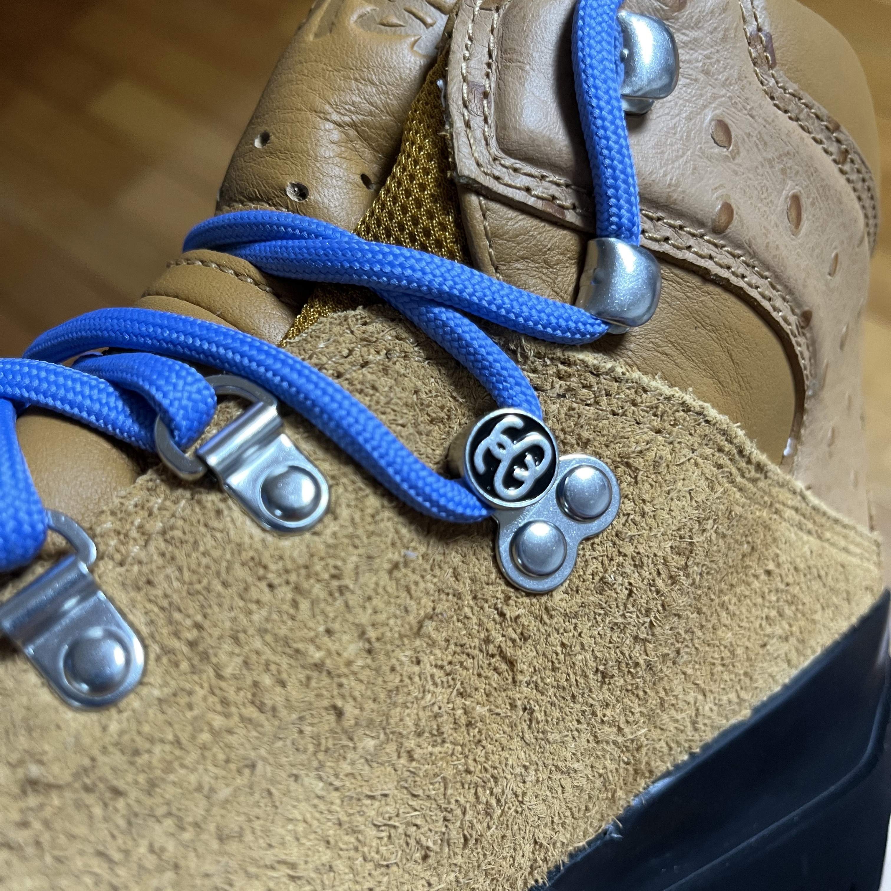 Timberland x Stussy World Hiker Boot Wheat - Medium 착용 스타일 - 2