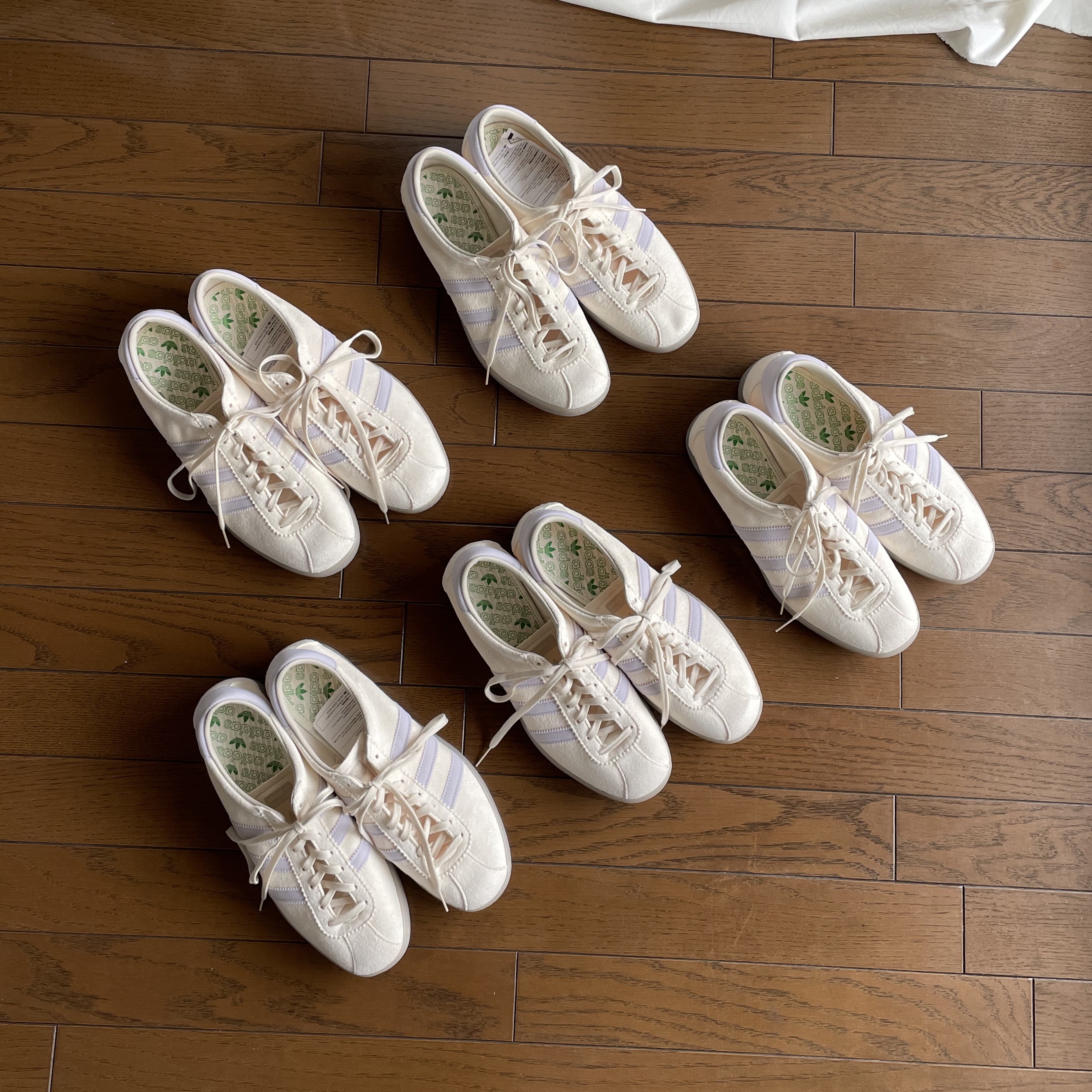 Adidas Tobacco Gruen Cream White Bliss 착용 스타일 - 1