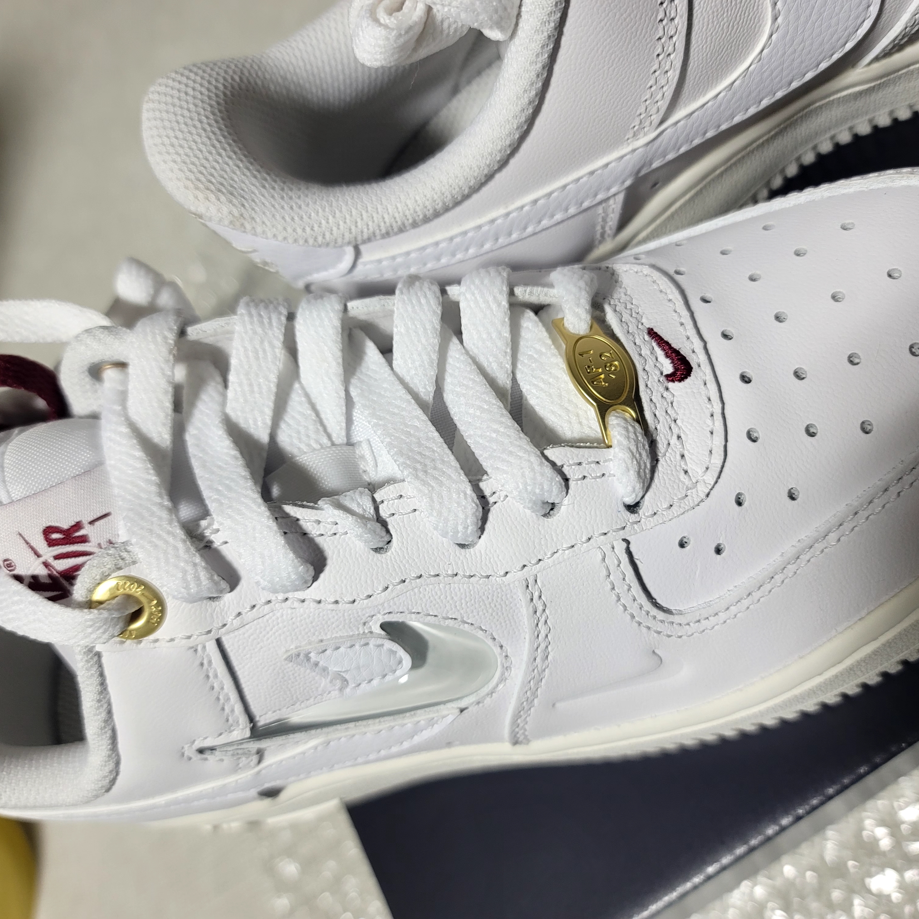 (W) Nike Air Force 1 '07 PRM White Sail 착용 스타일 - 4