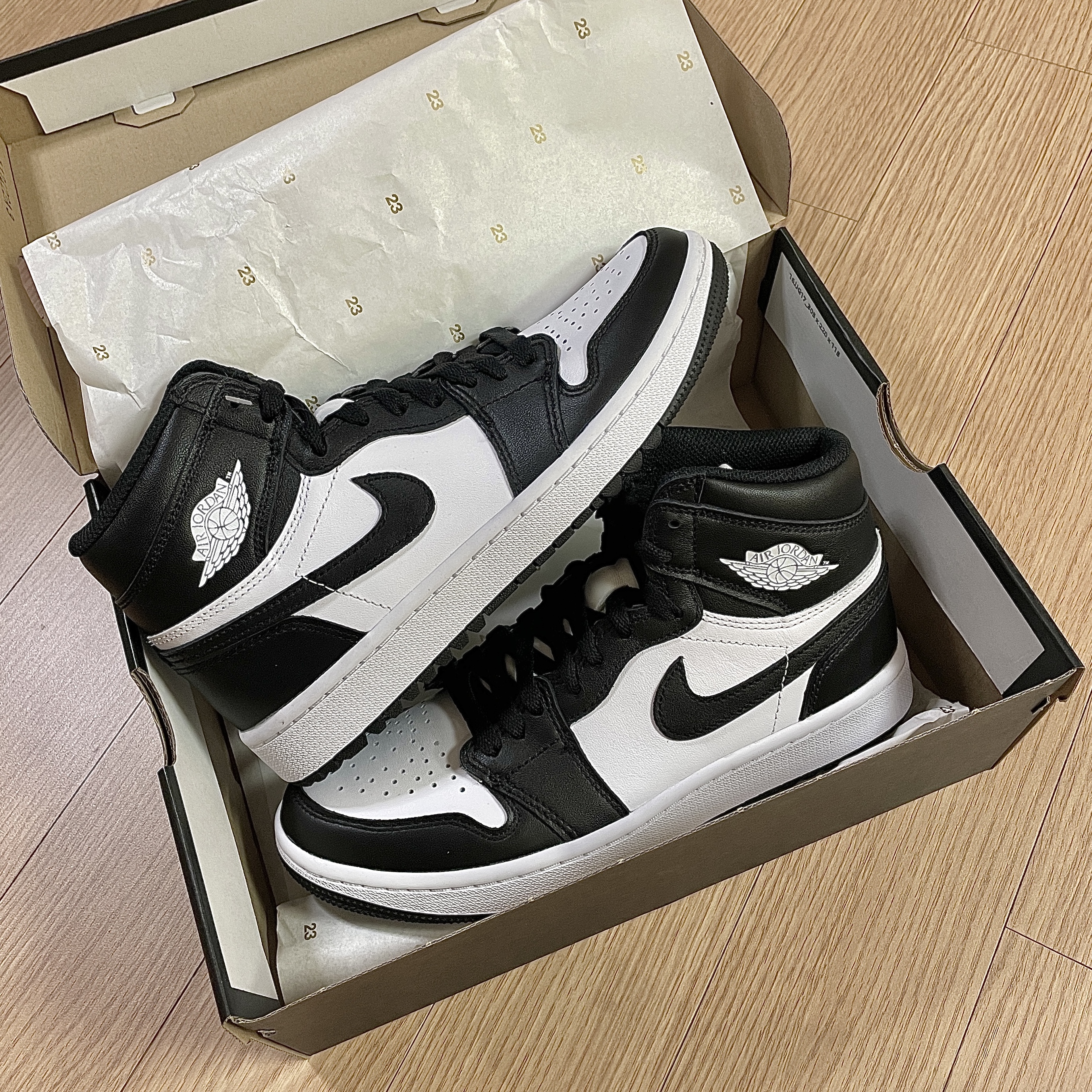 Jordan 1 High Golf White Black 착용 스타일