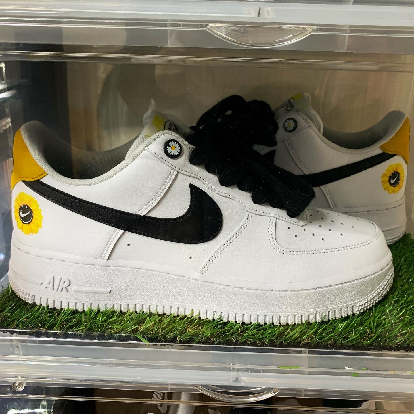 Nike Air Force 1 '07 LV8 2 Have a Nike Day 착용 스타일 - 5