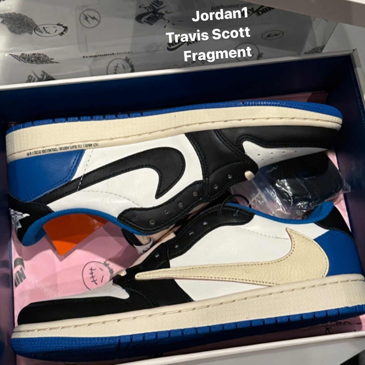 Jordan 1 x Travis Scott x Fragment Retro Low OG SP Military Blue 착용 스타일