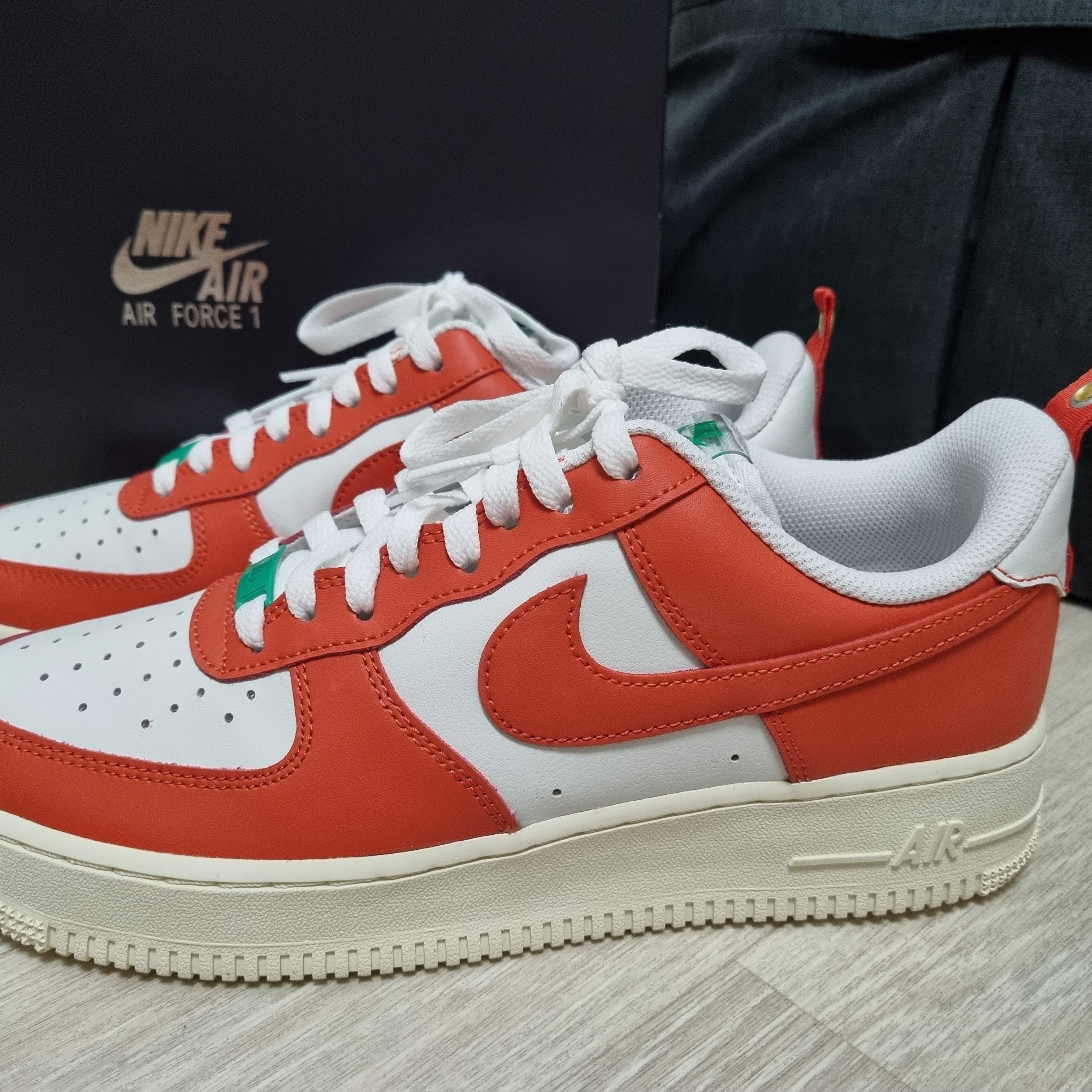 Nike Air Force 1 '07 LV8 Pojangmacha 착용 스타일 - 1