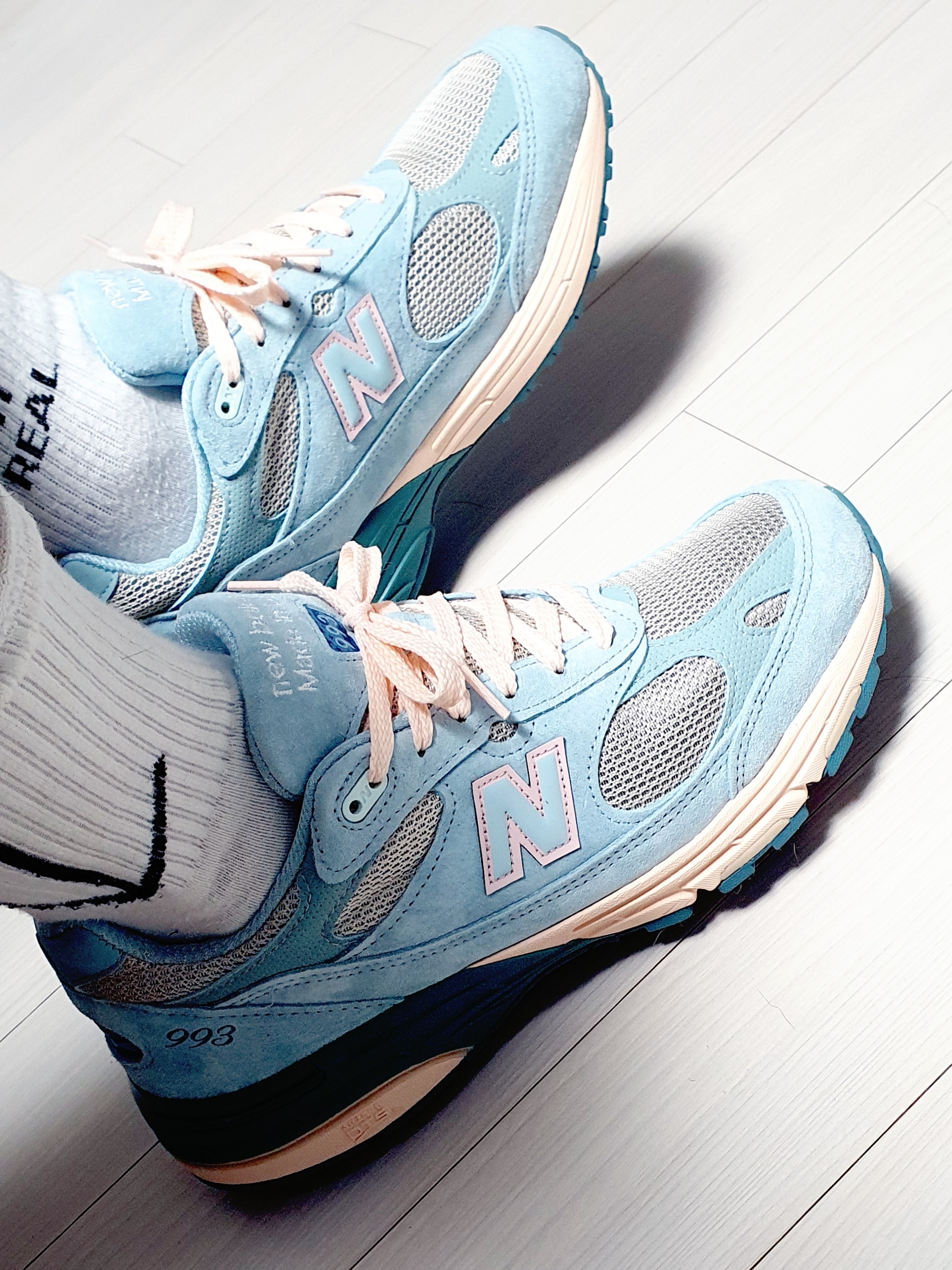 New Balance x Joe Freshgoods 993 Made in USA Arctic Blue 착용 스타일 - 1