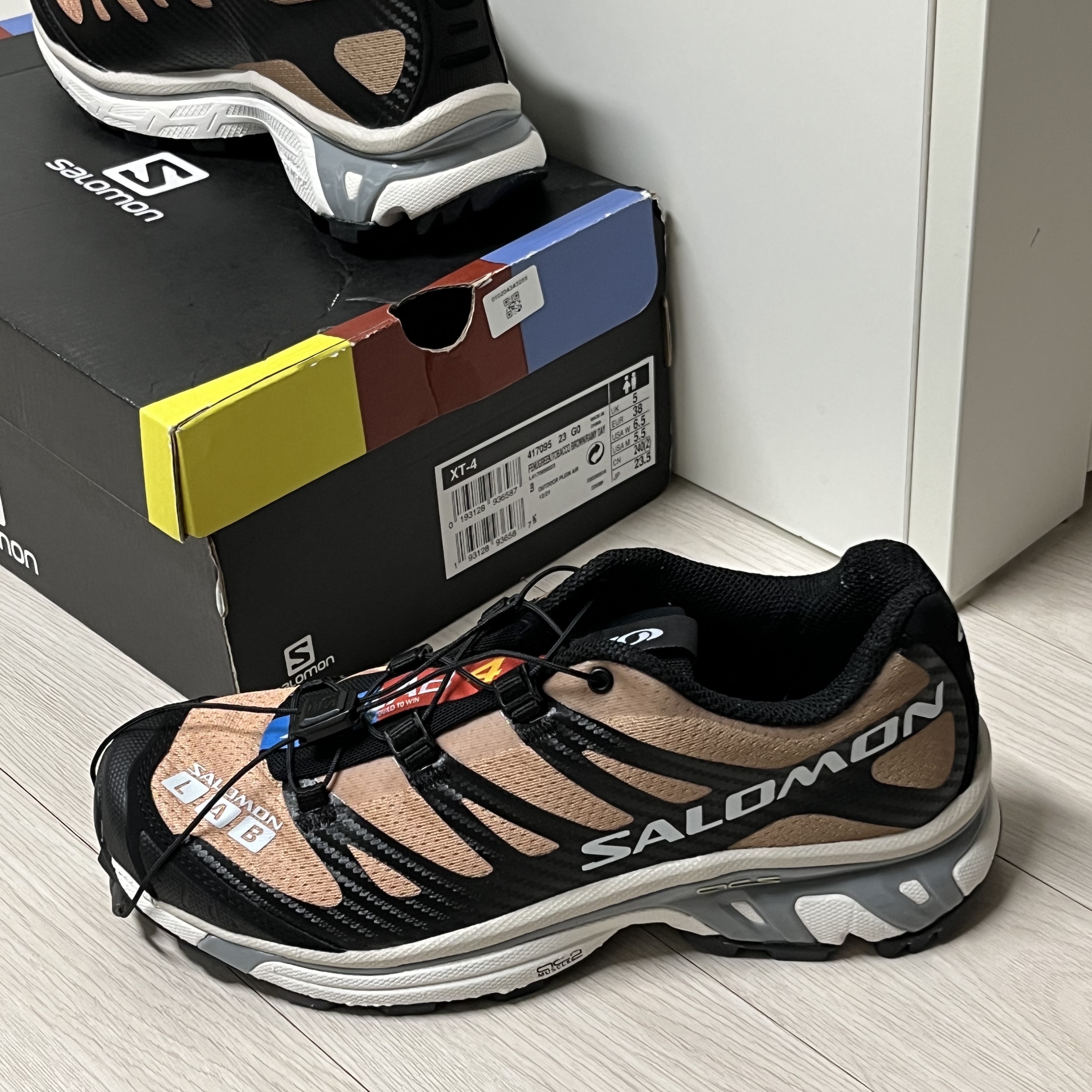 Salomon XT-4 Tobacco Brown 착용 스타일
