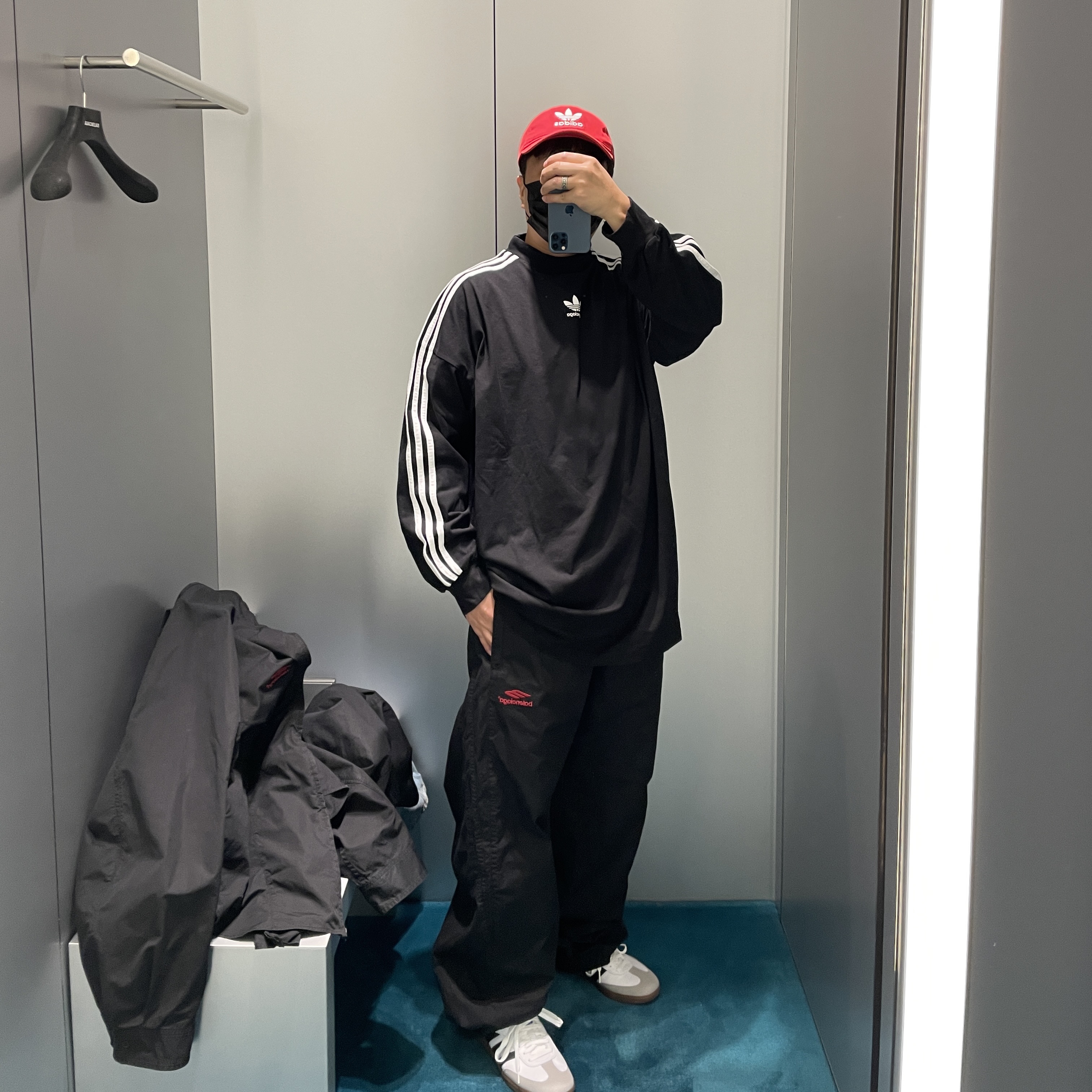 Adidas Samba Vegan White Black 착용 스타일 - 2
