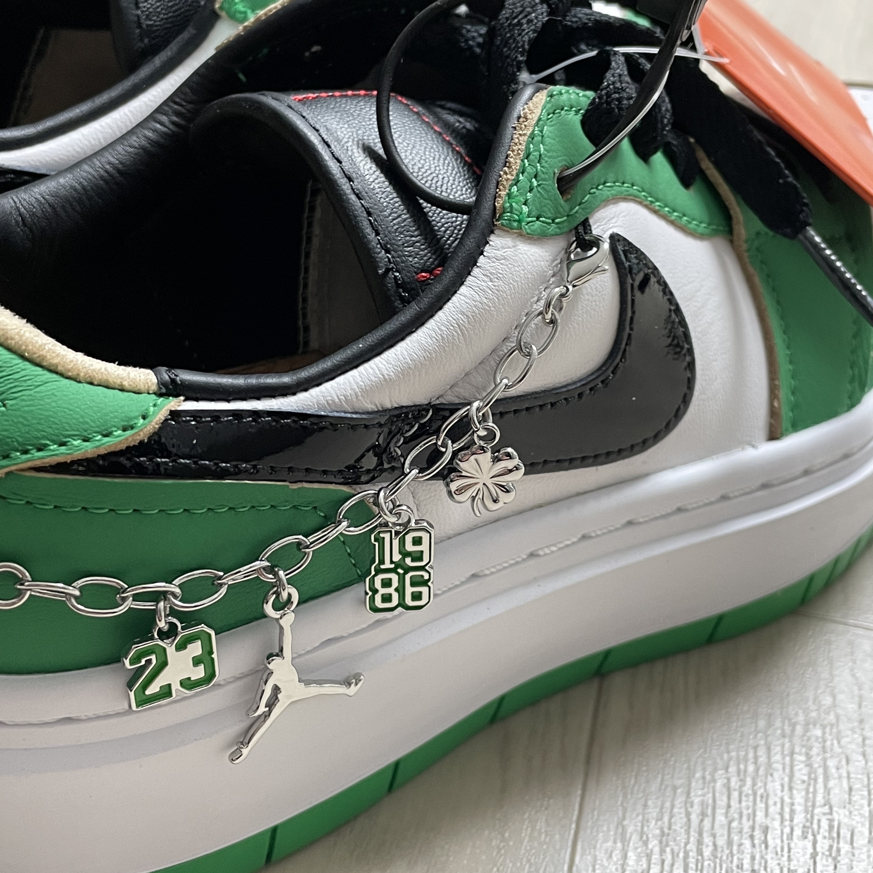 (W) Jordan 1 Elevate Low SE Lucky Green 착용 스타일