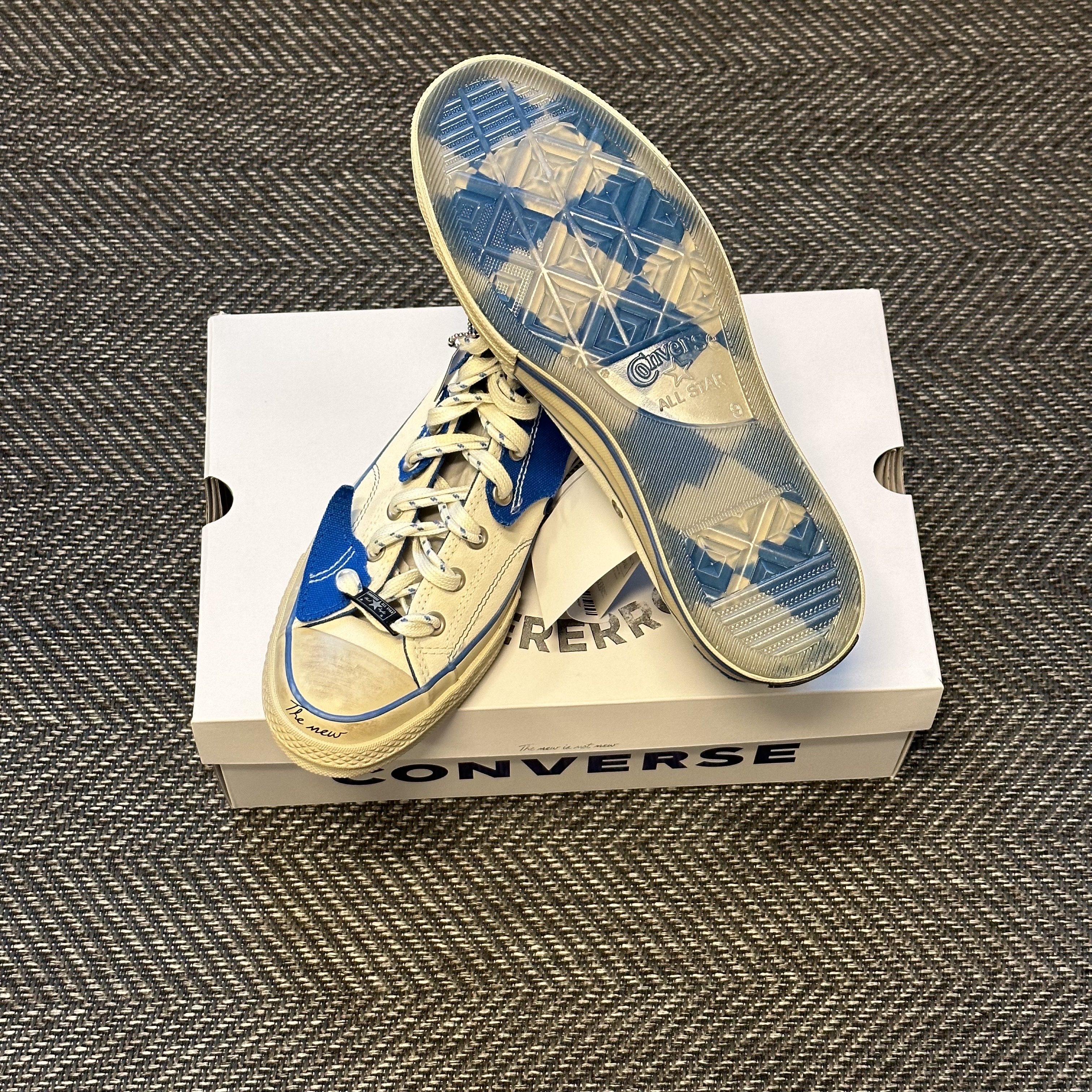 Converse x Ader Error Chuck 70 High White 착용 스타일 - 3