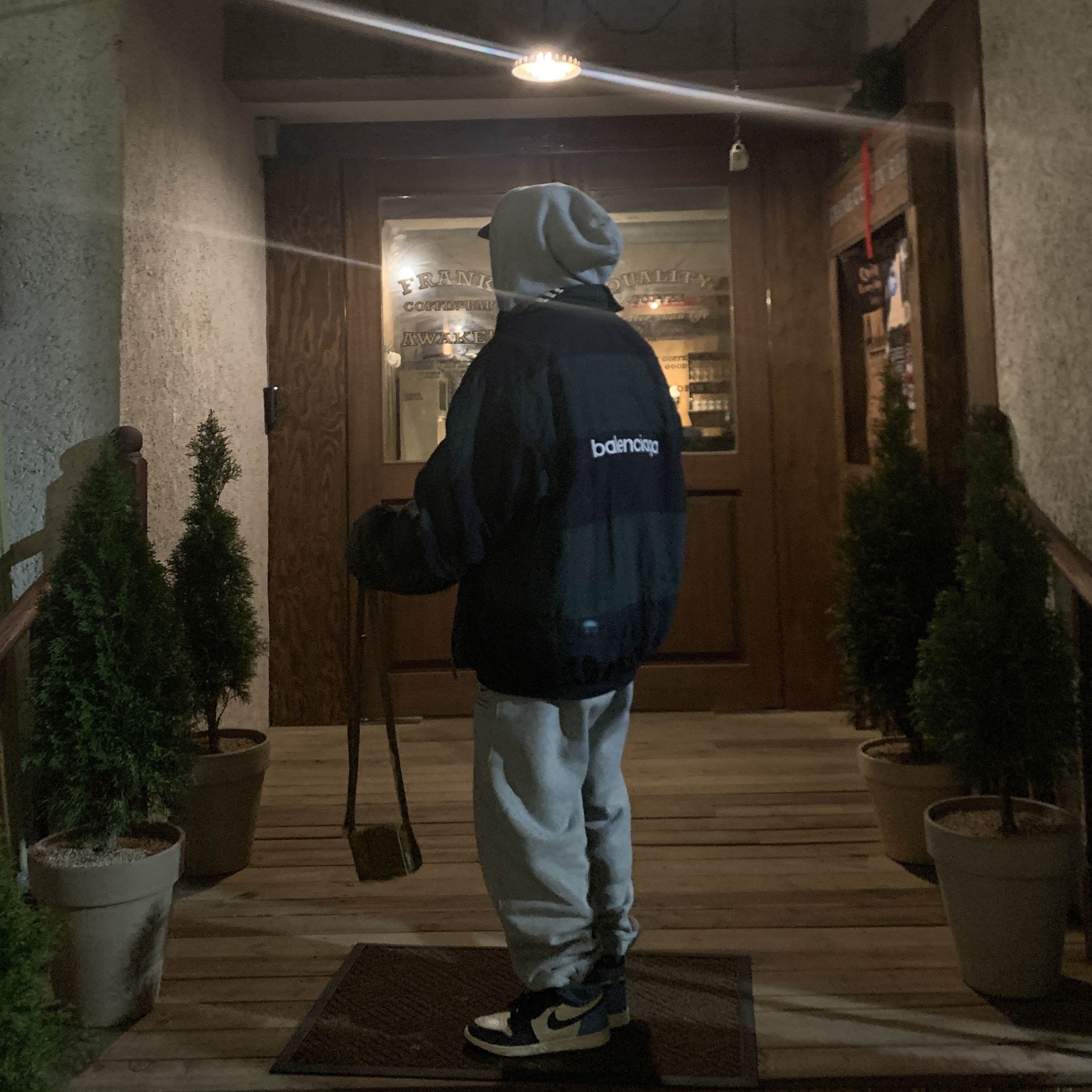 Balenciaga x Adidas Reversible Padded Jacket Green, Nike x Stussy NRG RA Fleece Pants Dark Grey Heather (DJ9491-063) 착용 스타일 - 2