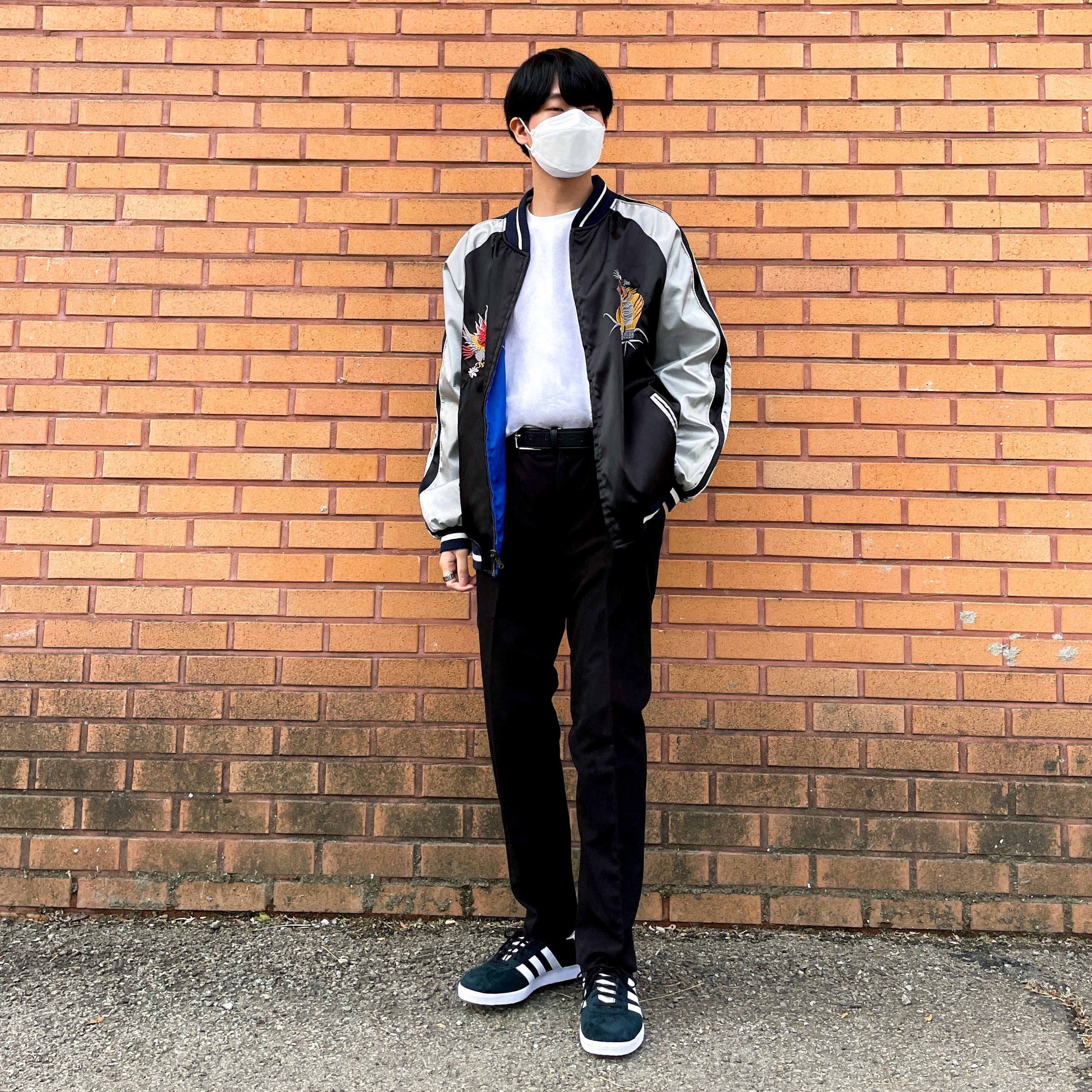 Adidas Gazelle Core Black White 착용 스타일 - 1