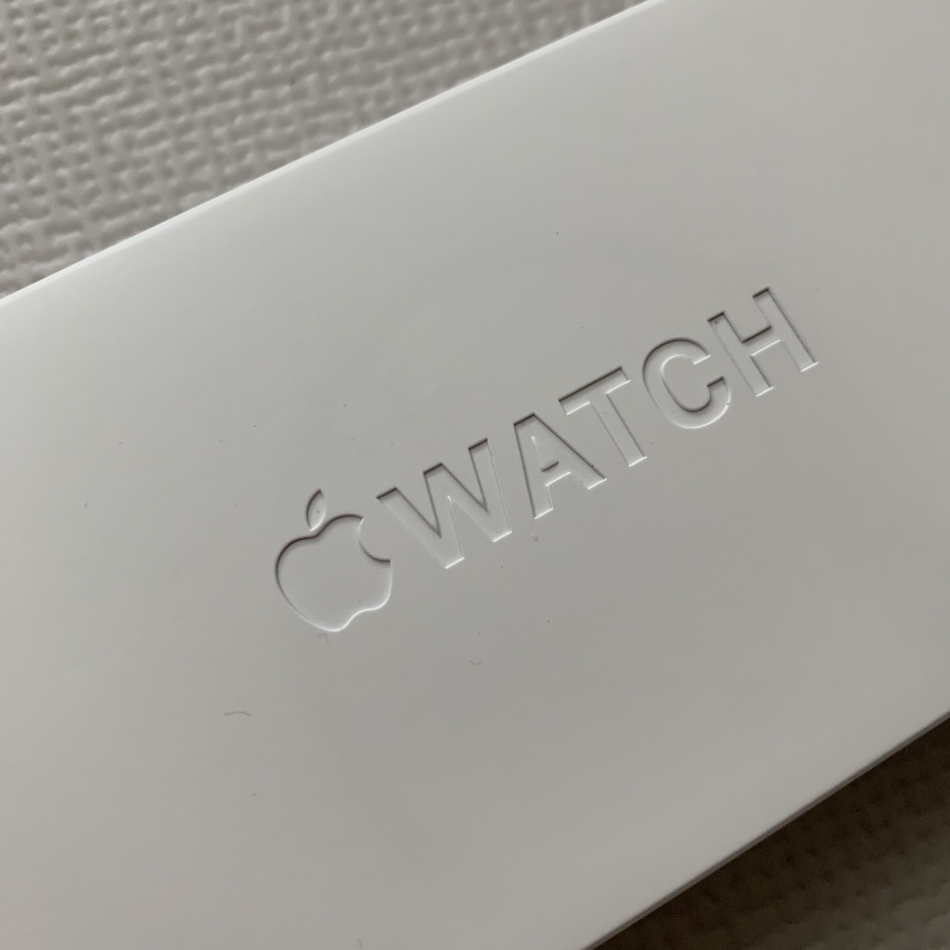 Apple Watch Series 8 45mm GPS Starlight Aluminium Case with Sport Band Starlight (Korean Ver.) 착용 스타일