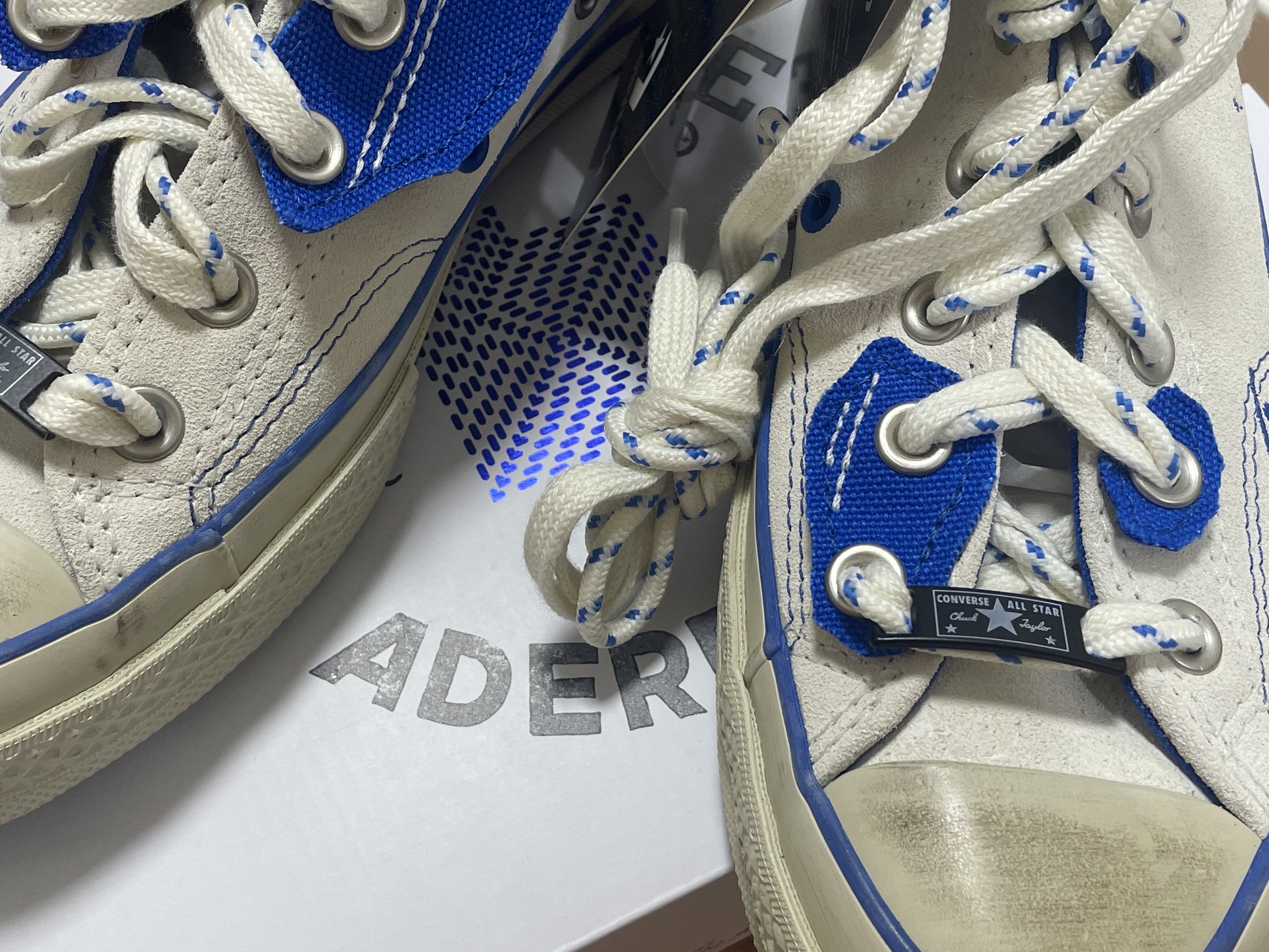 Converse x Ader Error Chuck 70 High White 착용 스타일 - 1