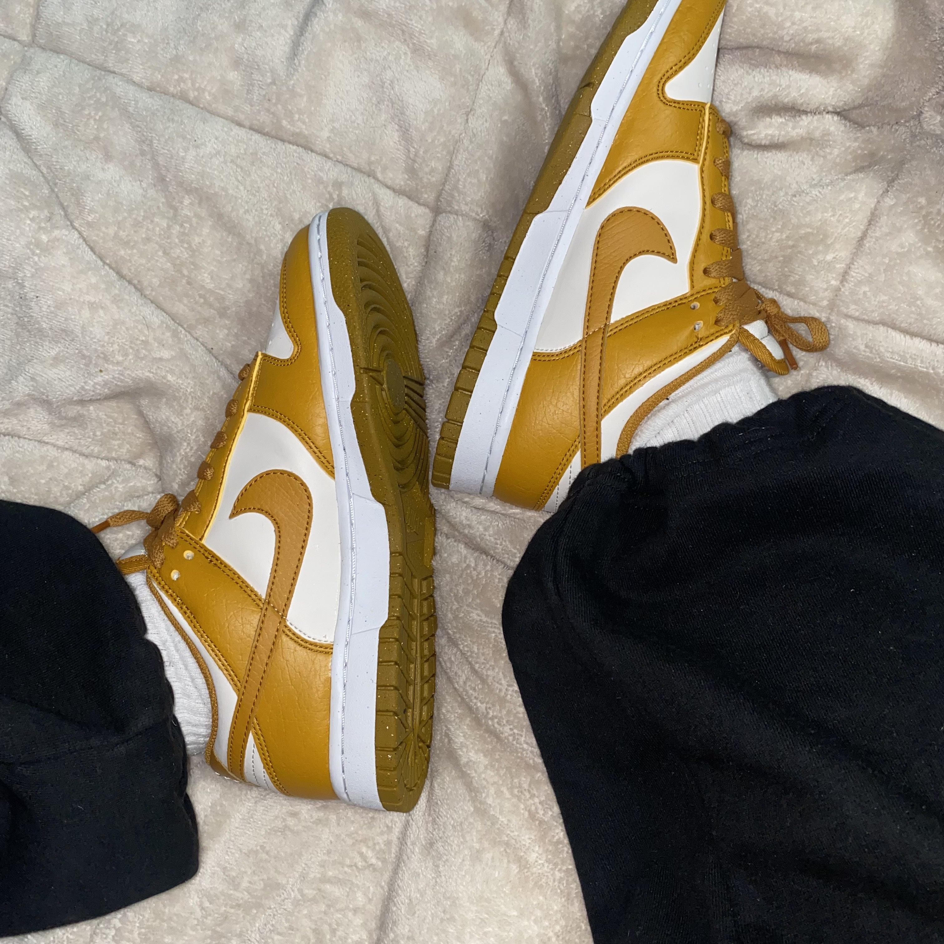 (W) Nike Dunk Low Next Nature Phantom 착용 스타일