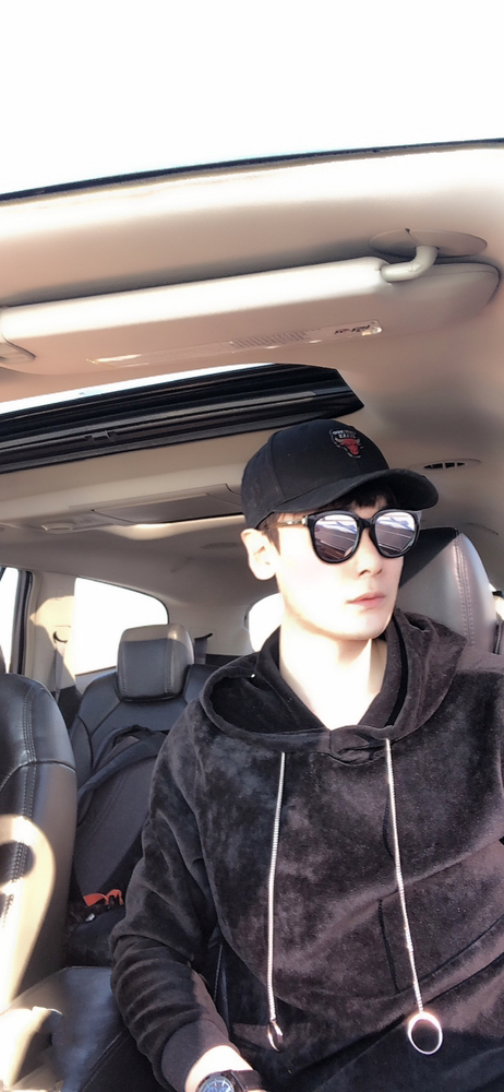 KREAM 프로필 이미지