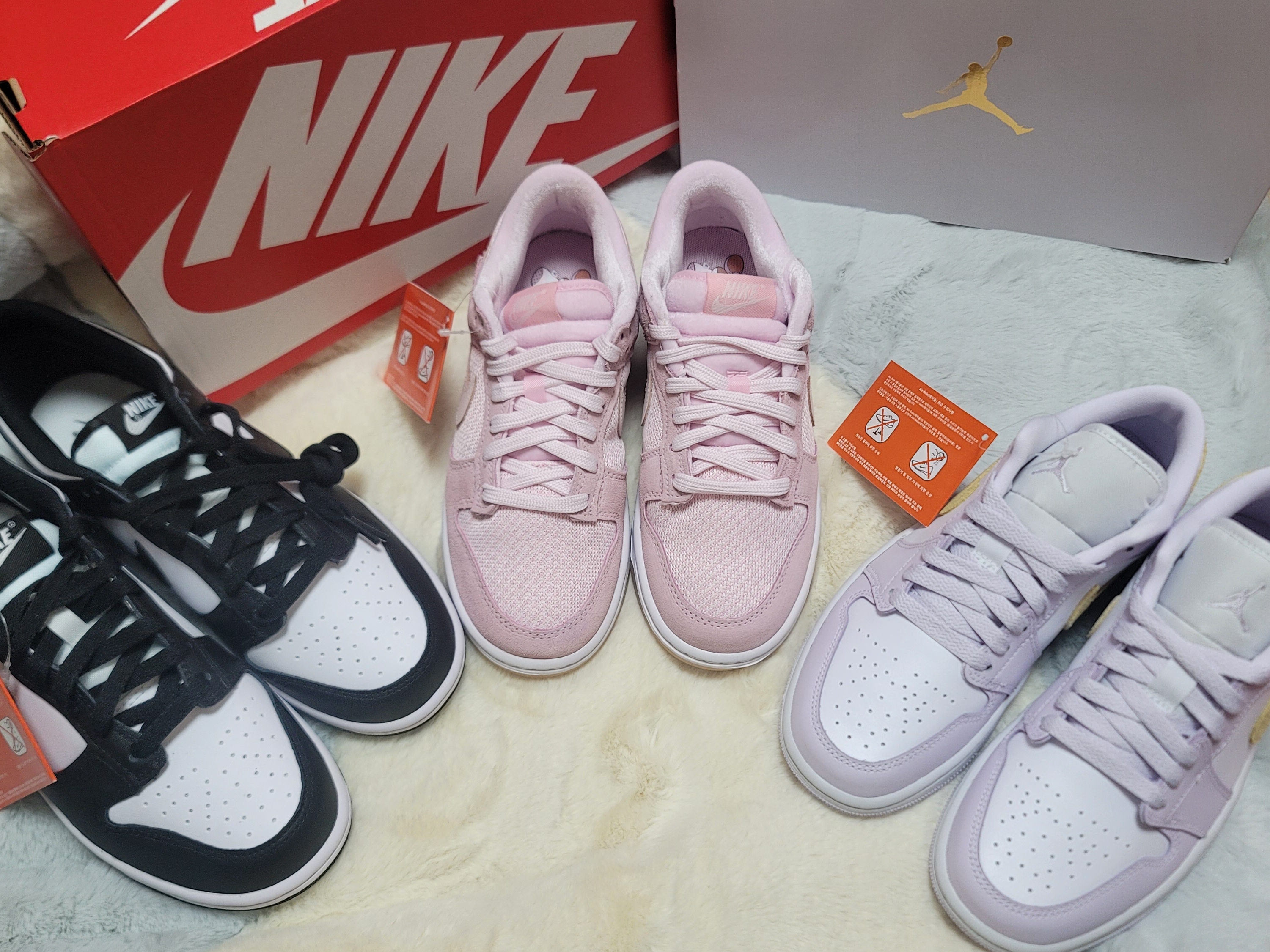 (GS) Nike Dunk Low Black, (W) Nike Dunk Low SE Light Soft Pink 착용 스타일