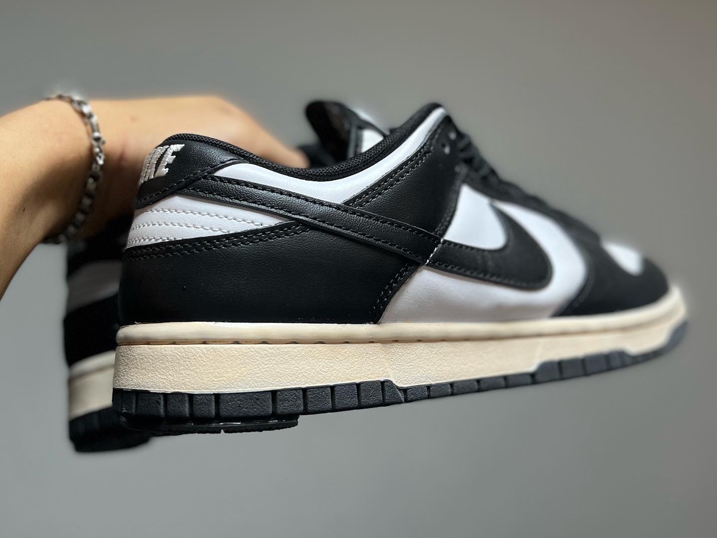 Nike Dunk Low Retro Black 착용 스타일