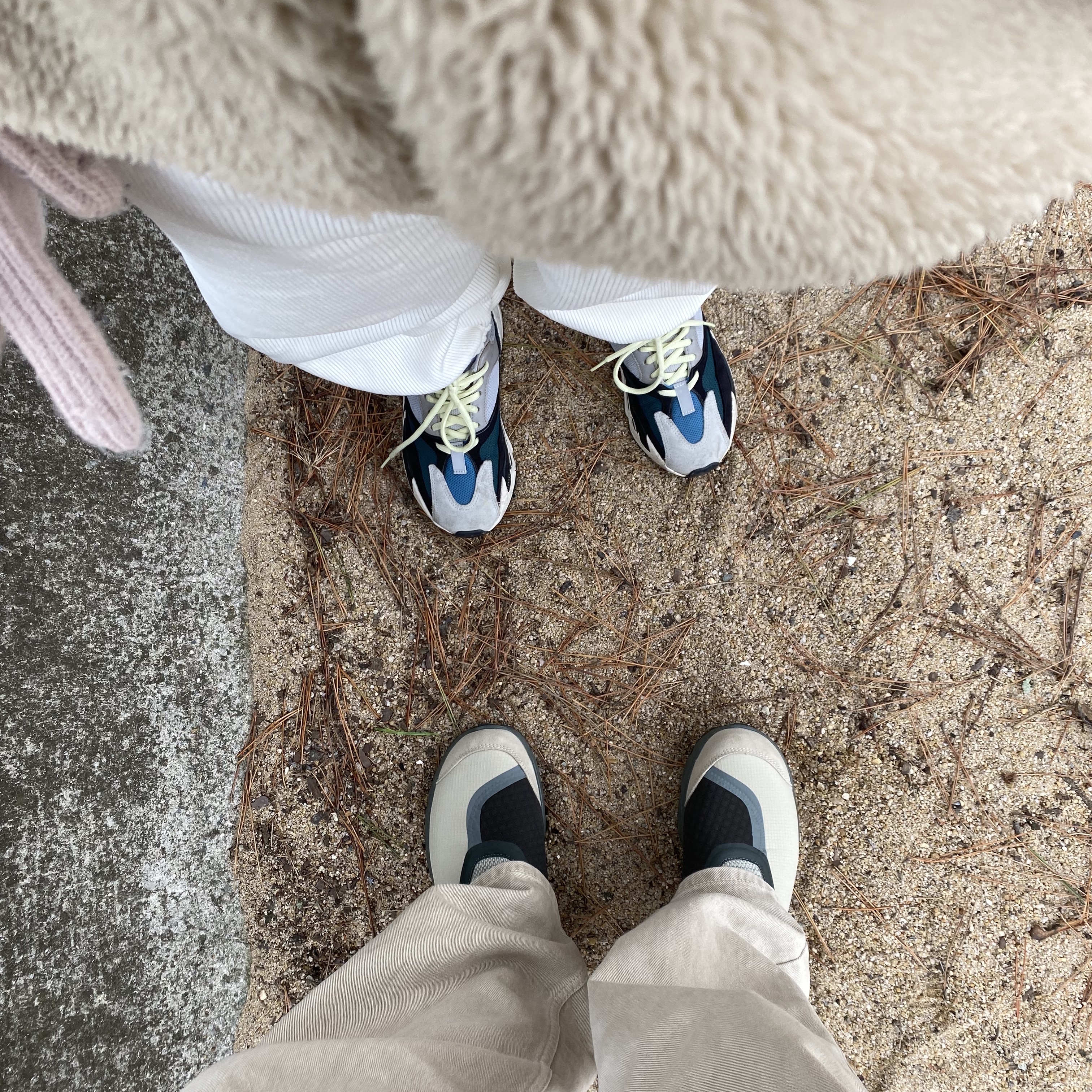 Salomon RX Snug Moss Gray, Adidas Yeezy Boost 700 Wave Runner Solid Grey 2021/2022 착용 스타일 - 2