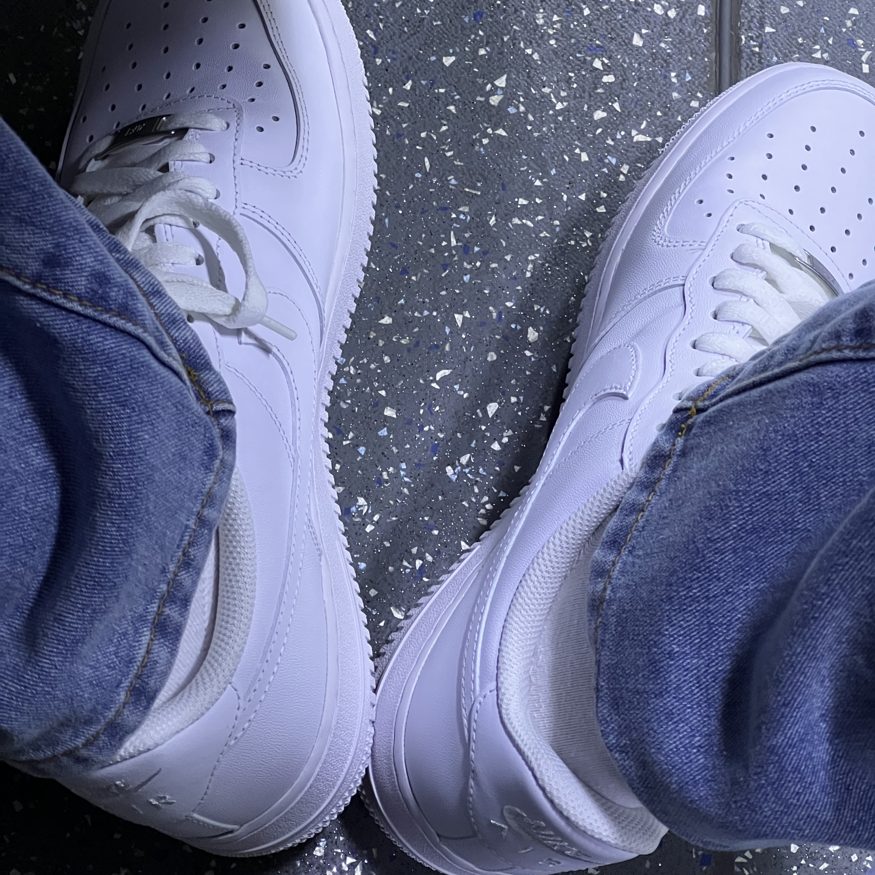 Nike Air Force 1 '07 Low White 착용 스타일