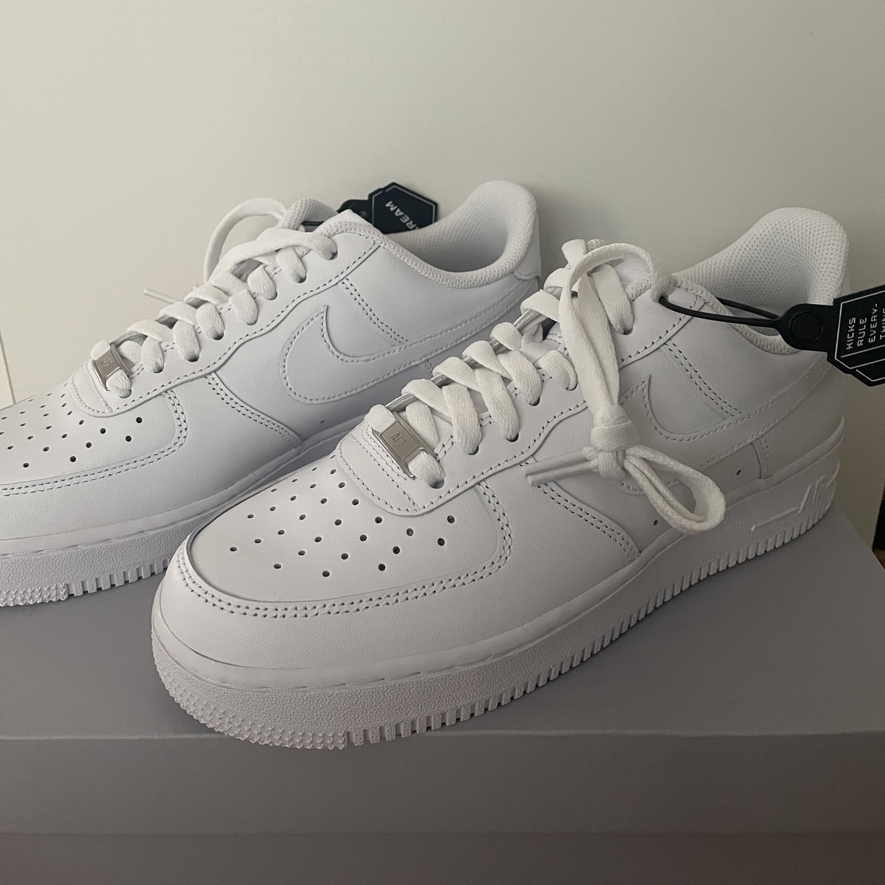 Nike Air Force 1 '07 Low White 착용 스타일 - 1