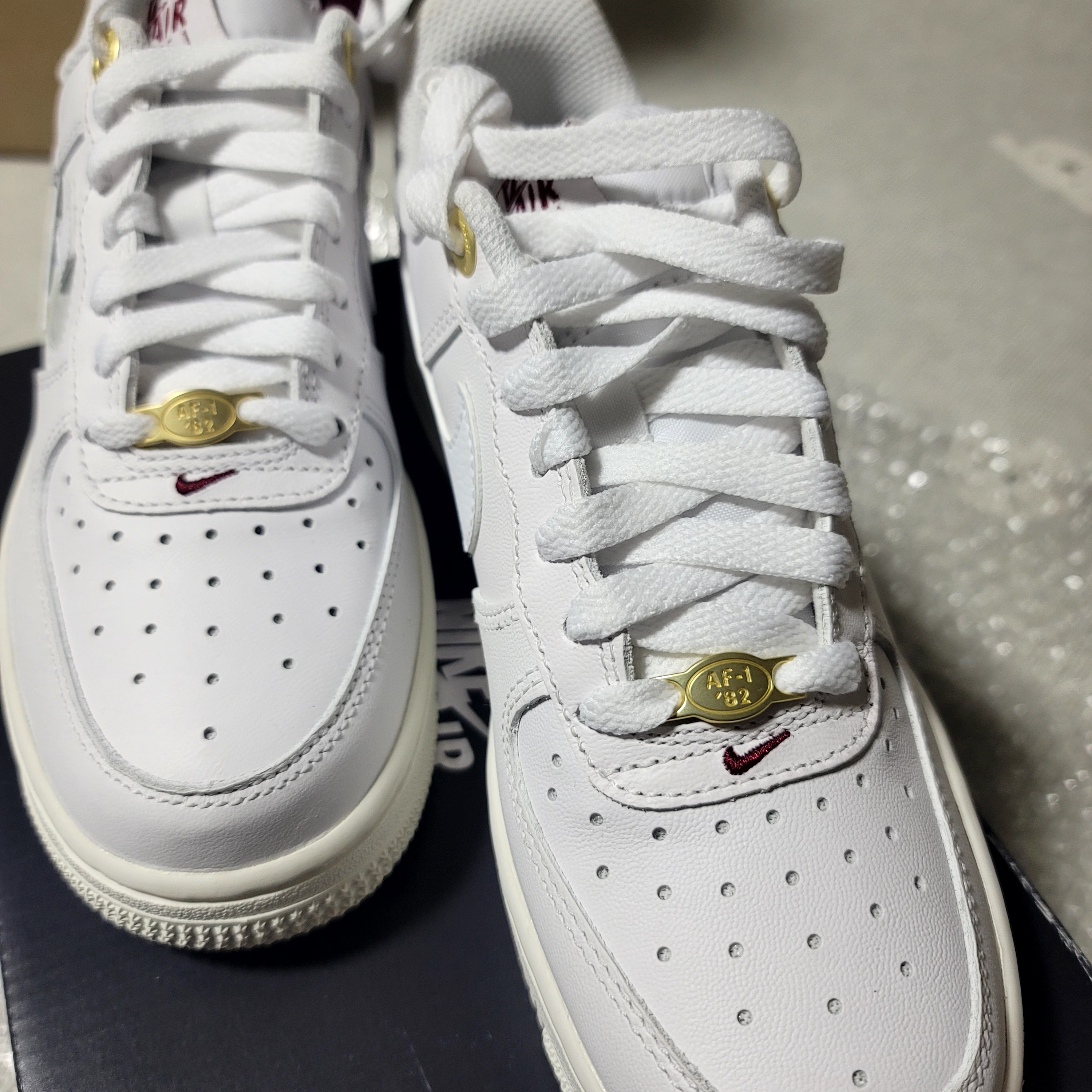 (W) Nike Air Force 1 '07 PRM White Sail 착용 스타일 - 3