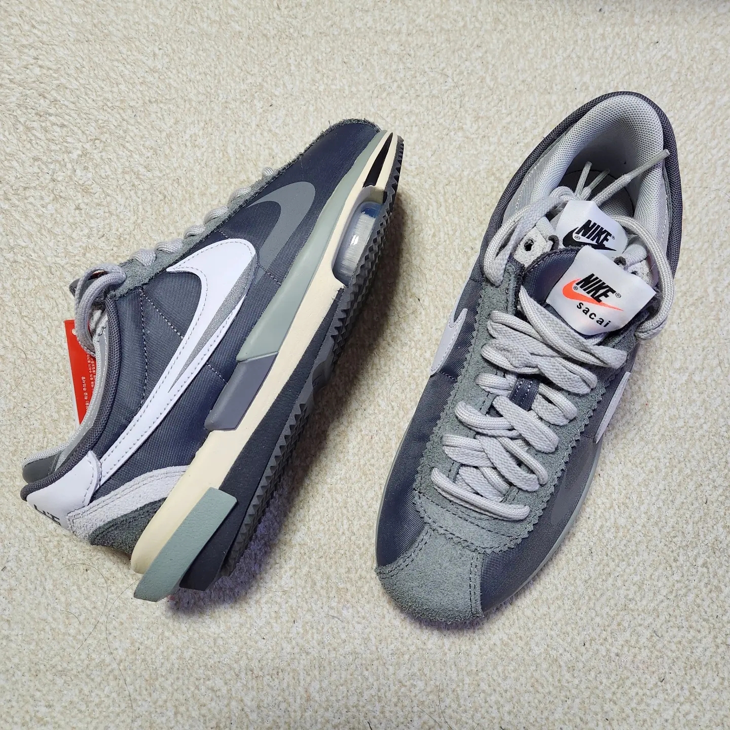 Nike x Sacai Zoom Cortez SP Iron Grey 착용 스타일 - 1