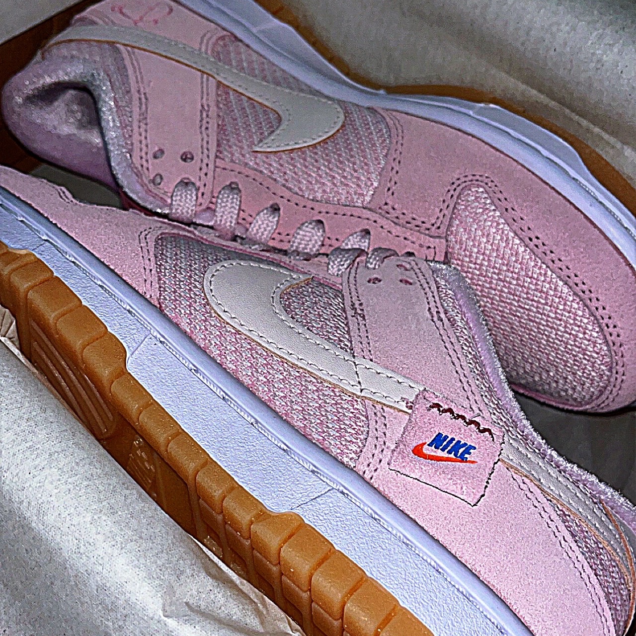 (W) Nike Dunk Low SE Light Soft Pink 착용 스타일 - 3