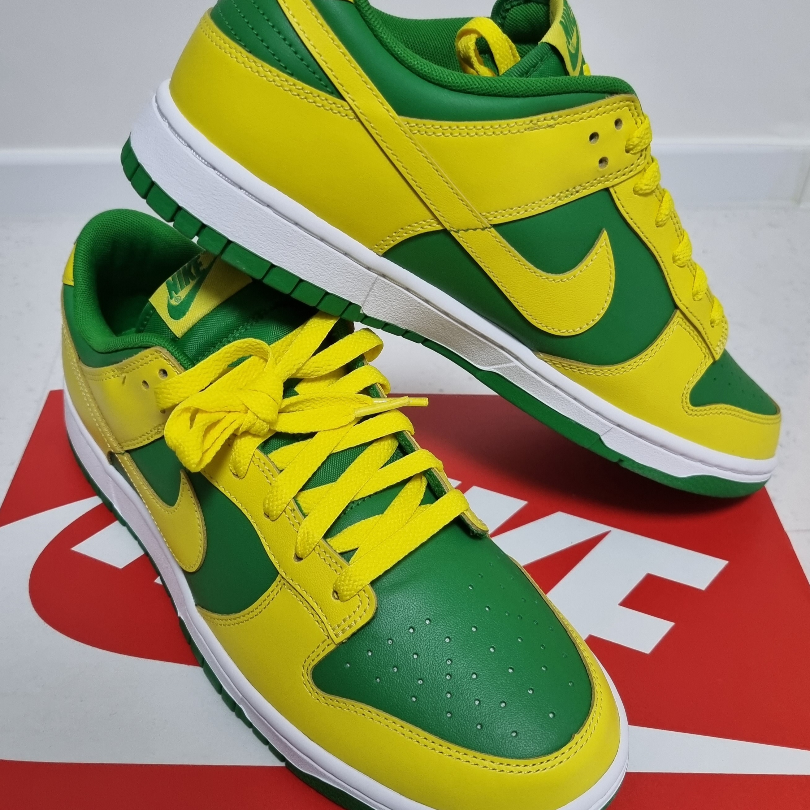 Nike Dunk Low Apple Green and Yellow Strike 착용 스타일 - 2