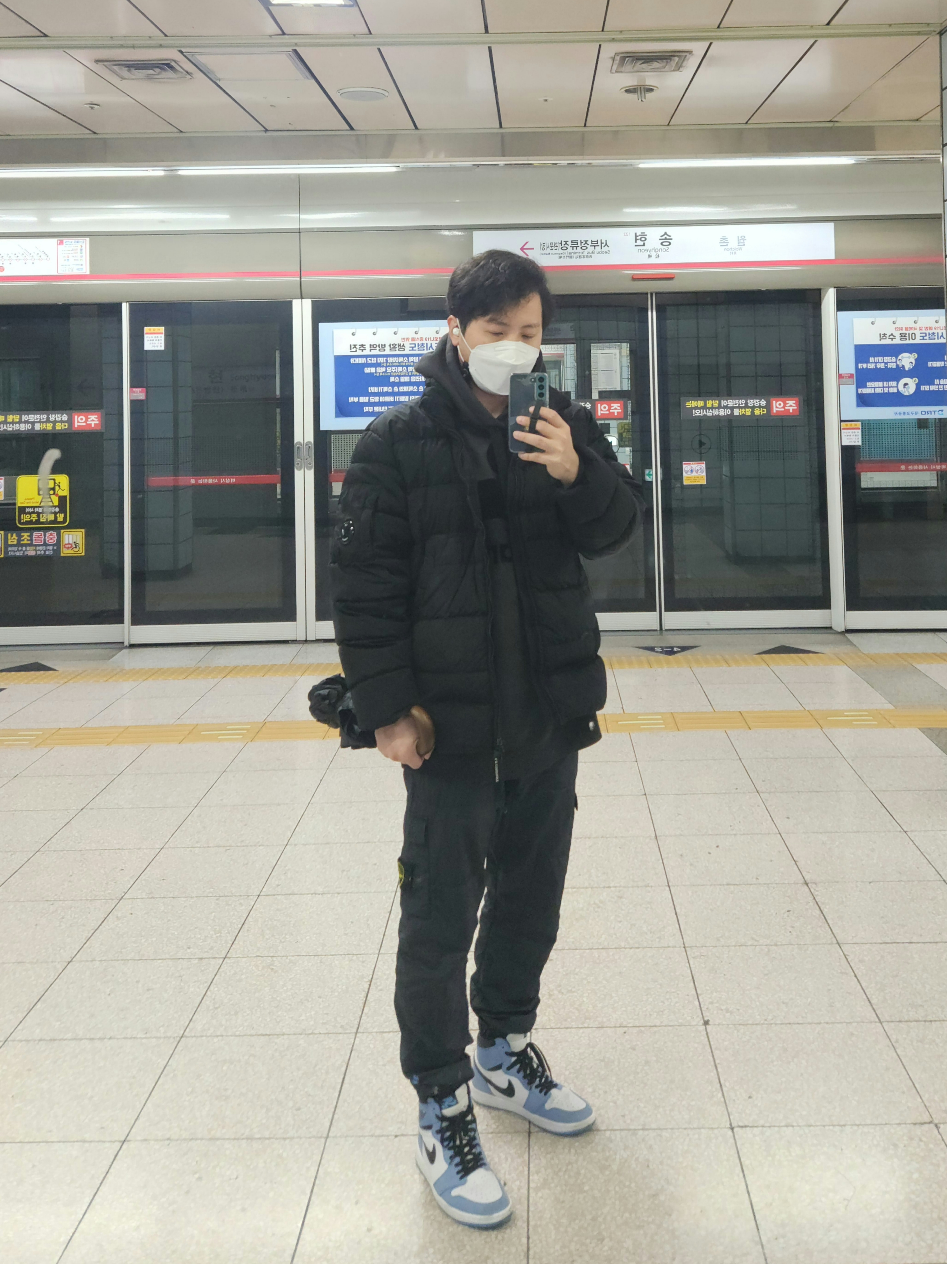 C.P. Company Eco-Chrome R Down Jacket Black - 22FW, Isabel Marant Miley Hoodie Faded Black 착용 스타일