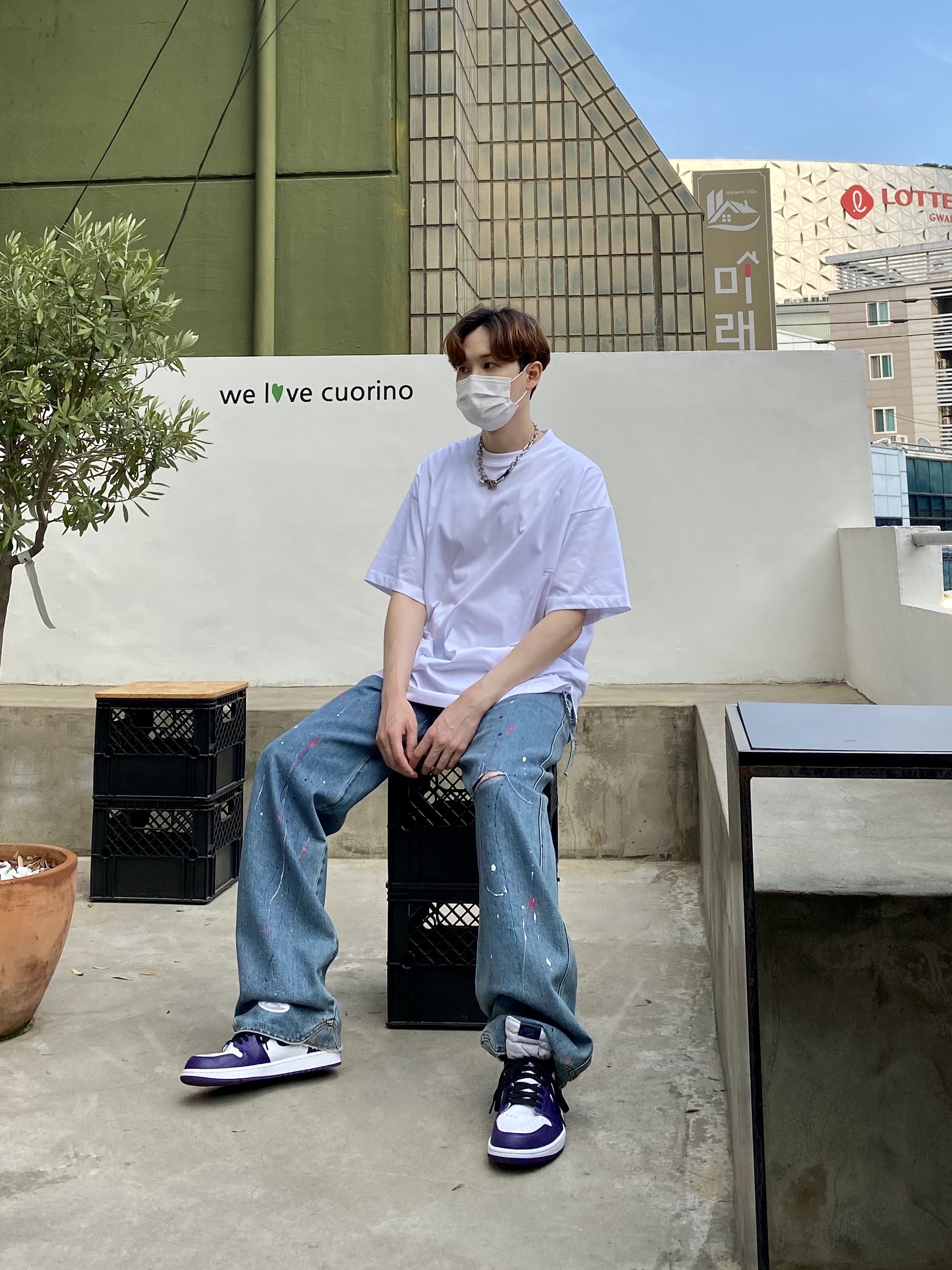 Jordan 1 Retro High OG Court Purple 2020, Wooyoungmi Flower Print Back Logo T-Shirt White Pink - 21SS 착용 스타일