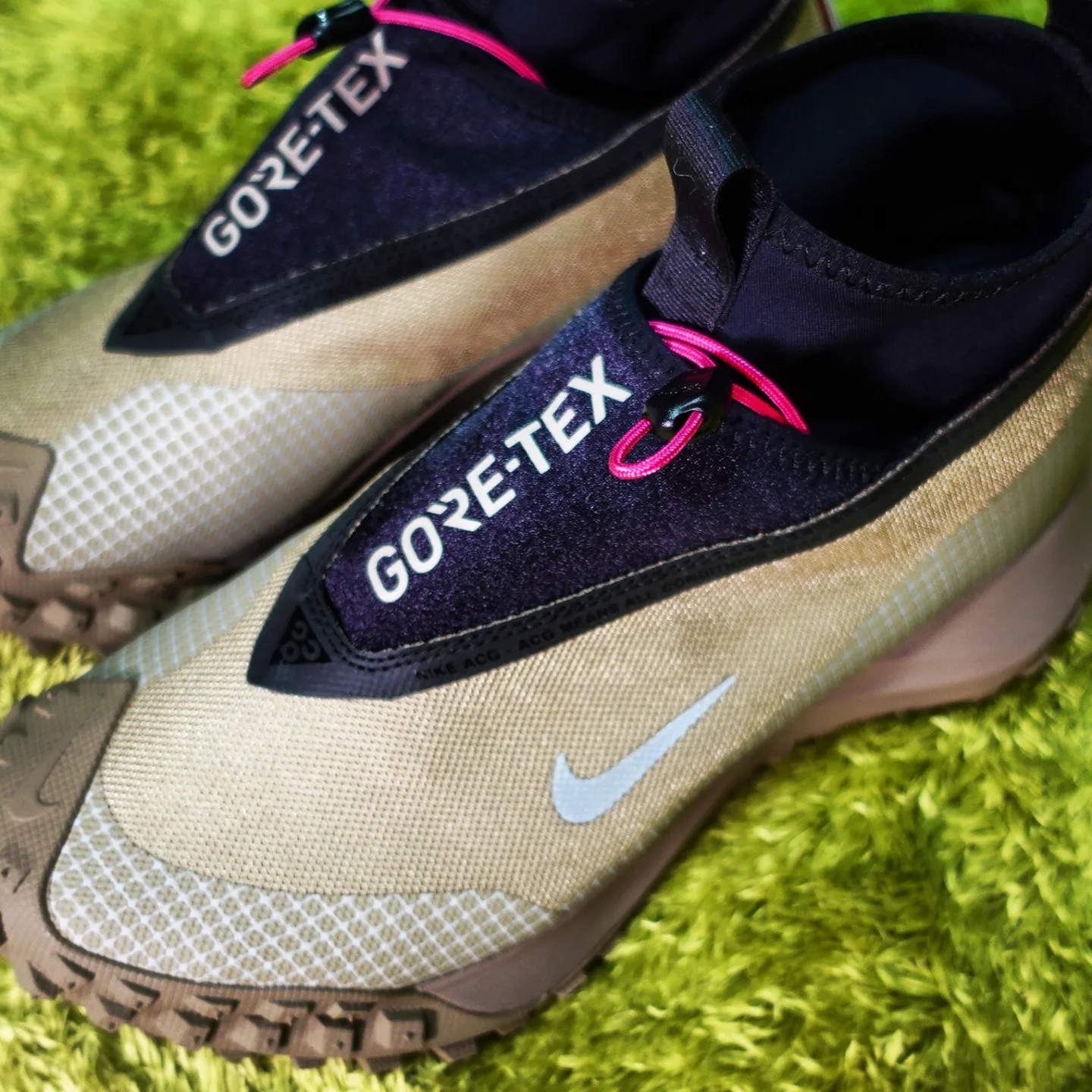 Nike ACG Mountain Fly Gore-Tex Khaki 착용 스타일 - 5