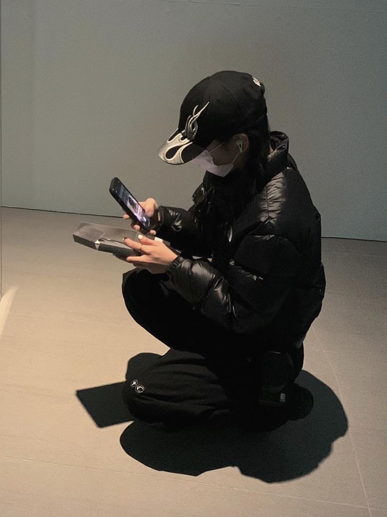 Yeezy Gap Engineered By Balenciaga Flame Cap Black, The North Face 1996 Eco Nuptse Jacket Black 착용 스타일