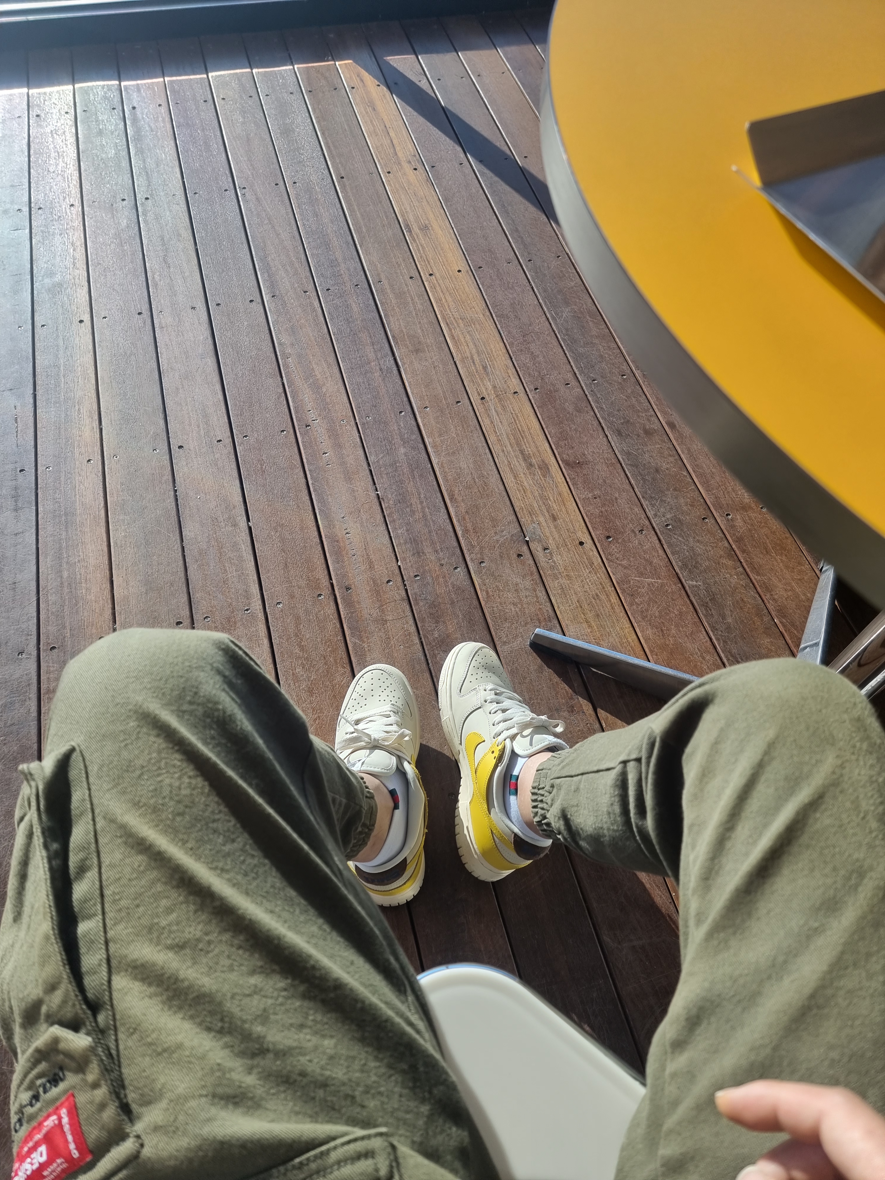 (W) Nike Dunk Low LX Banana 착용 스타일