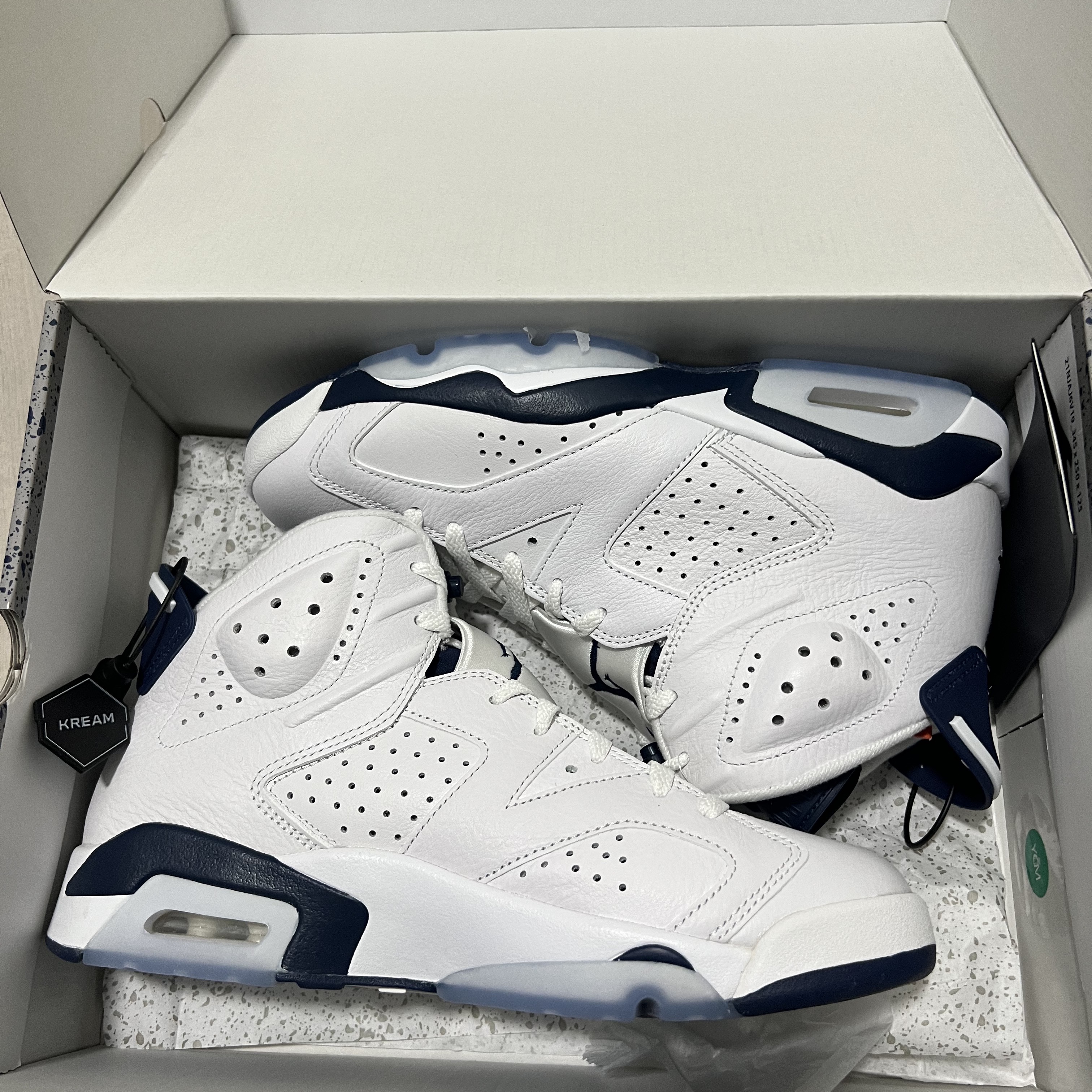Jordan 6 Retro Midnight Navy 착용 스타일 - 1