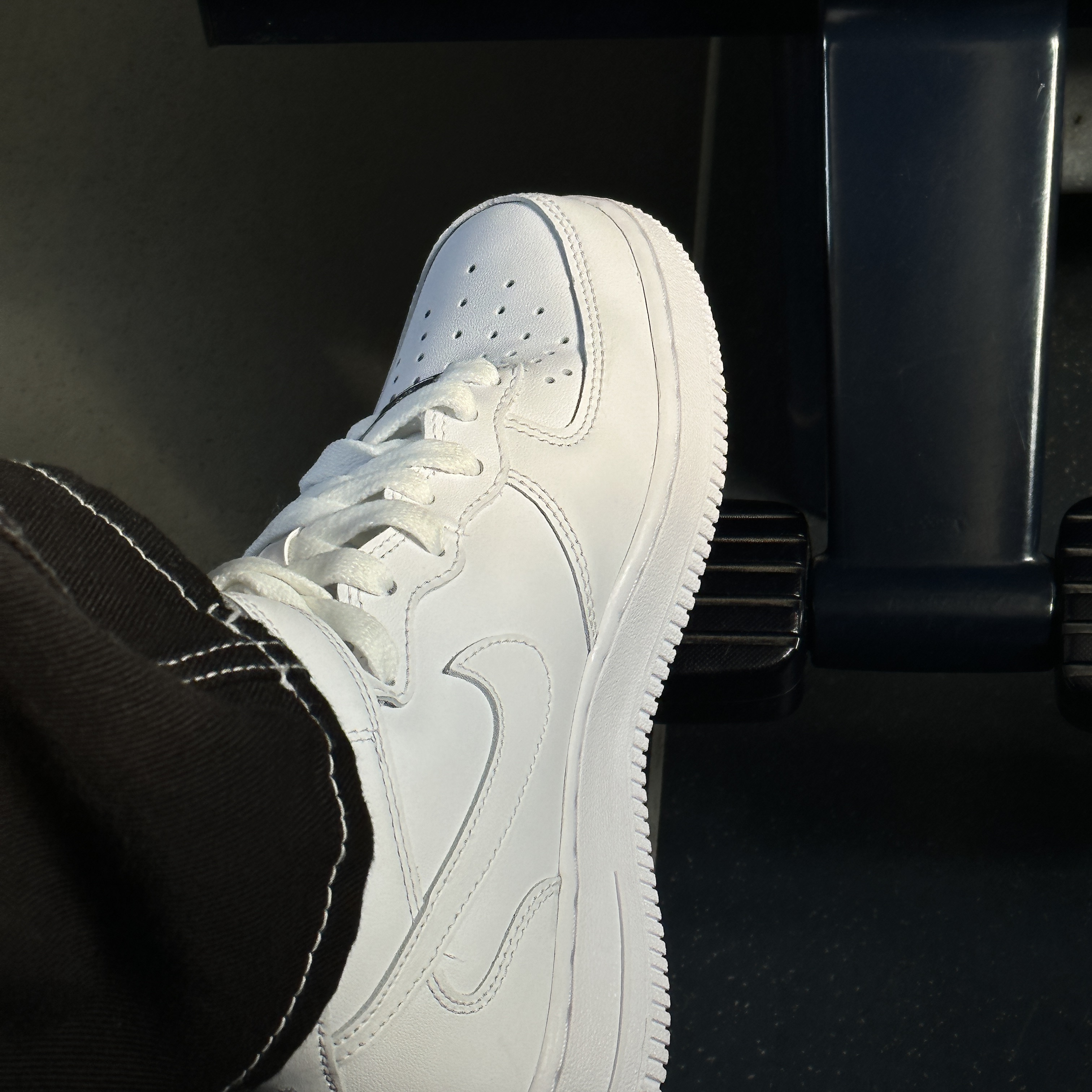 Nike Air Force 1 Mid '07 White 착용 스타일 - 2